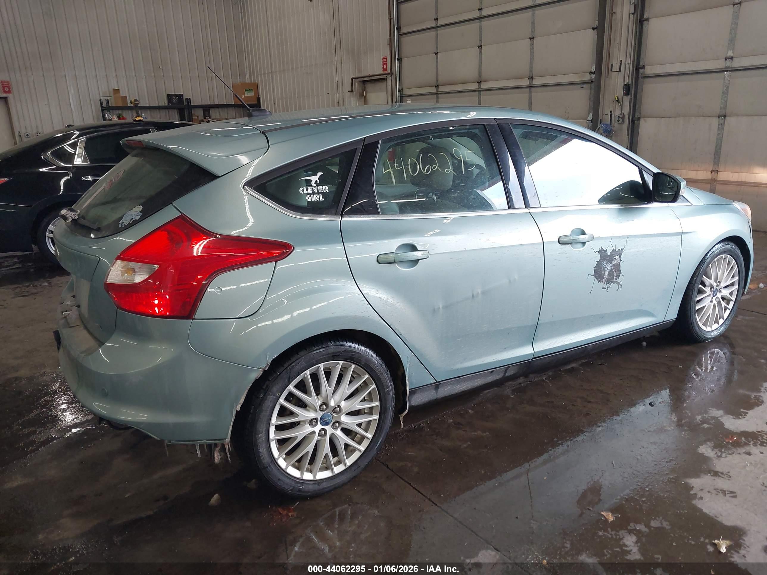 FORD FOCUS image 4