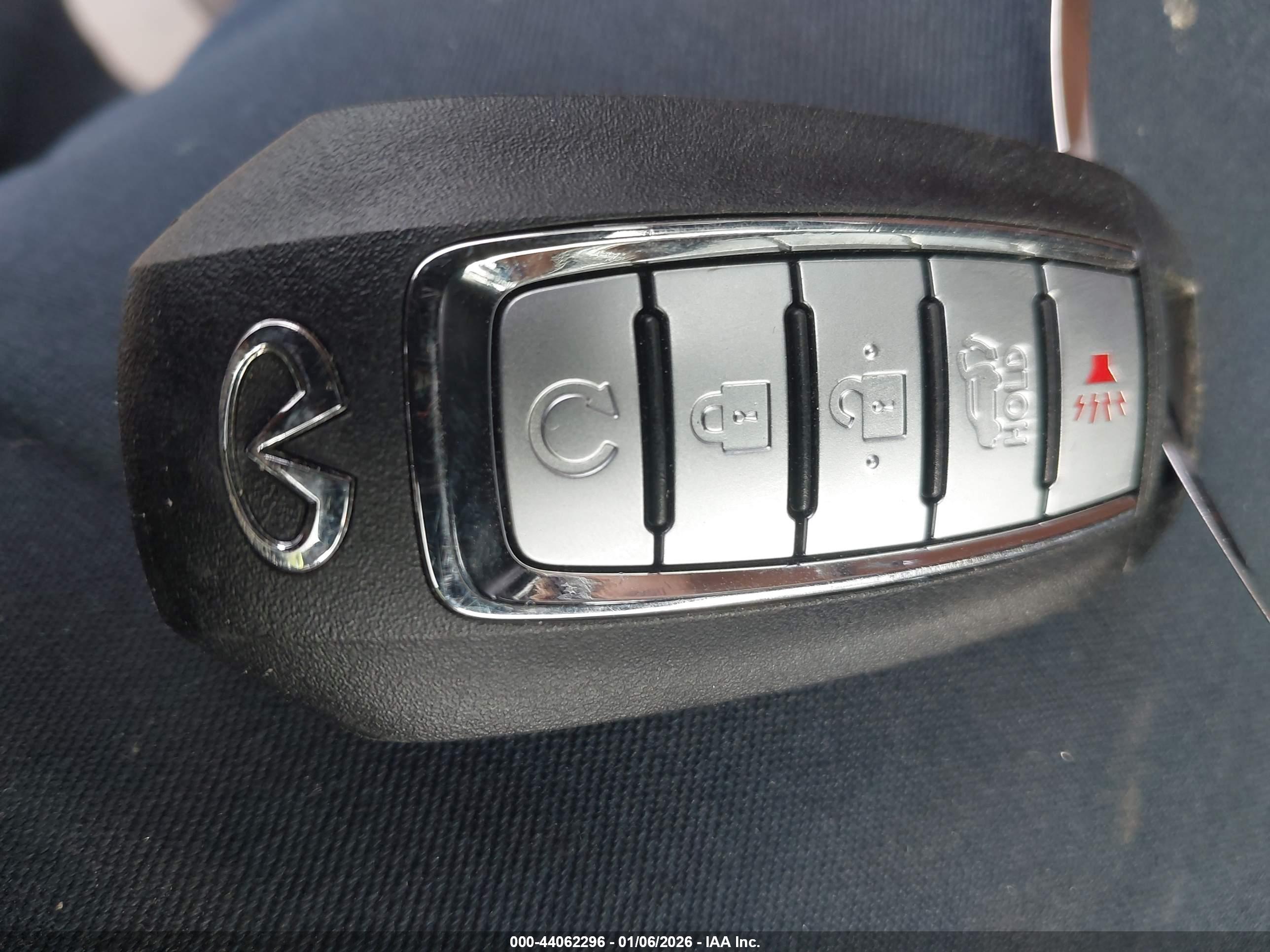 INFINITI QX60 image 11
