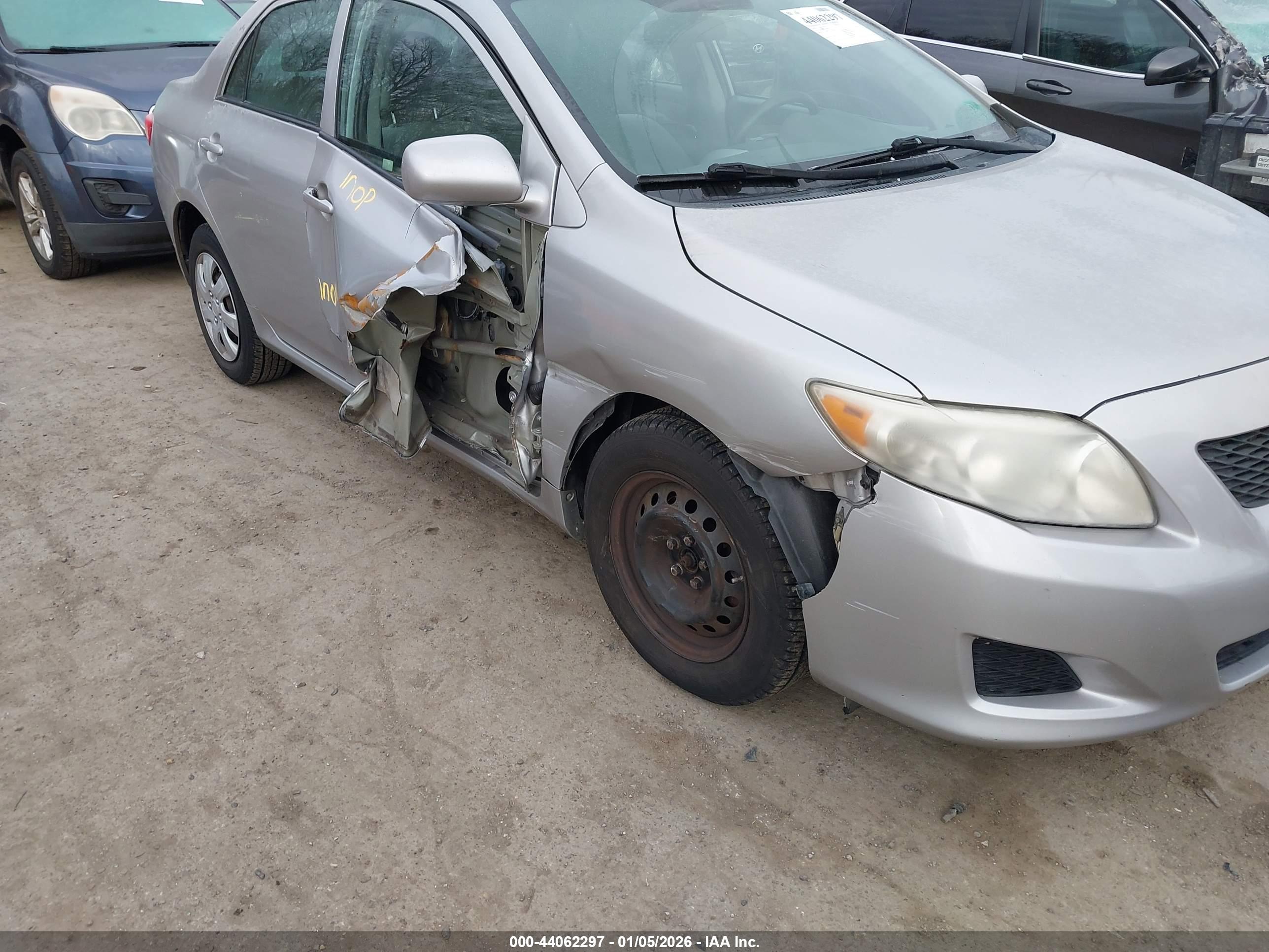 TOYOTA COROLLA image 6