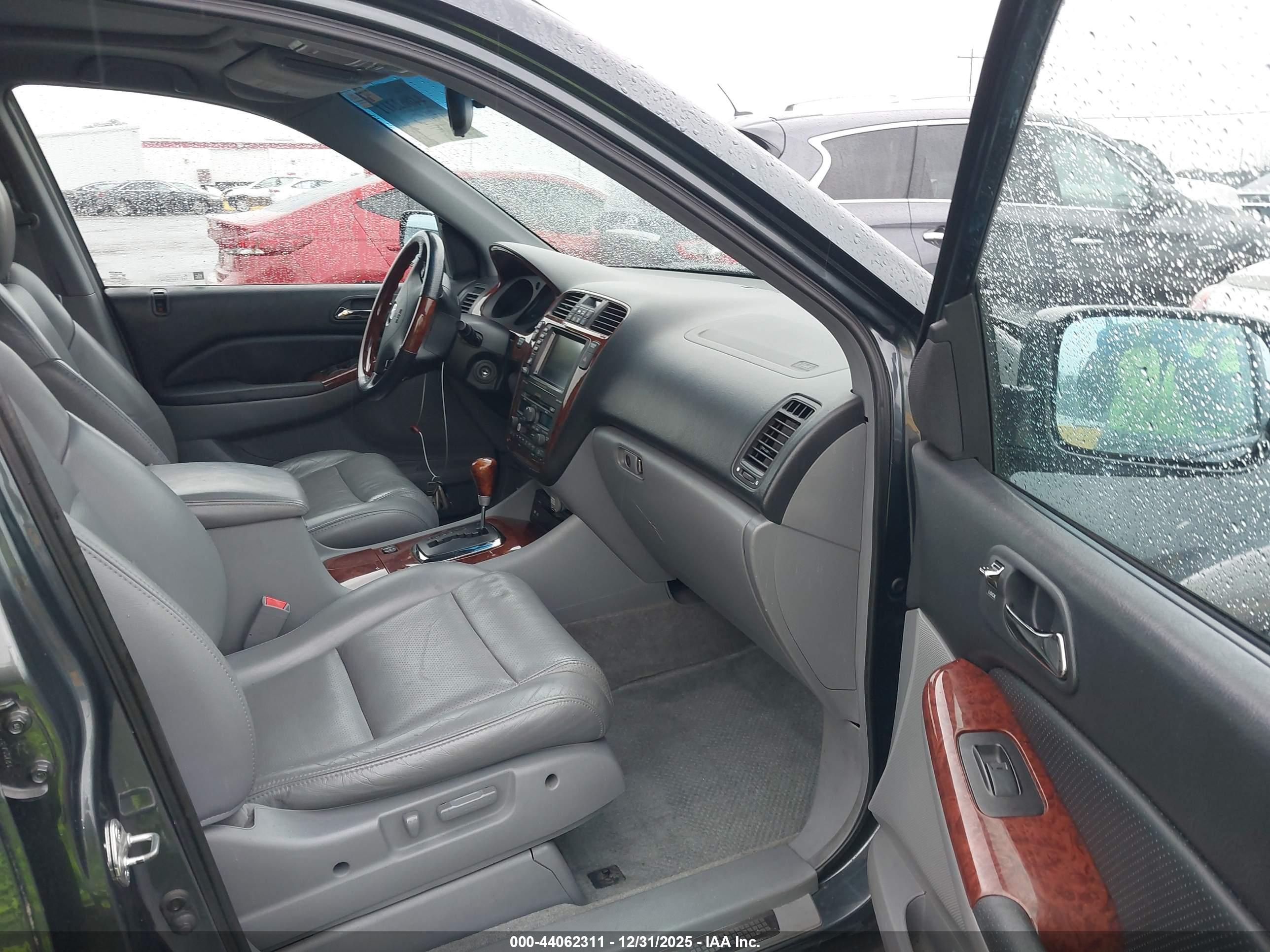 ACURA MDX image 5
