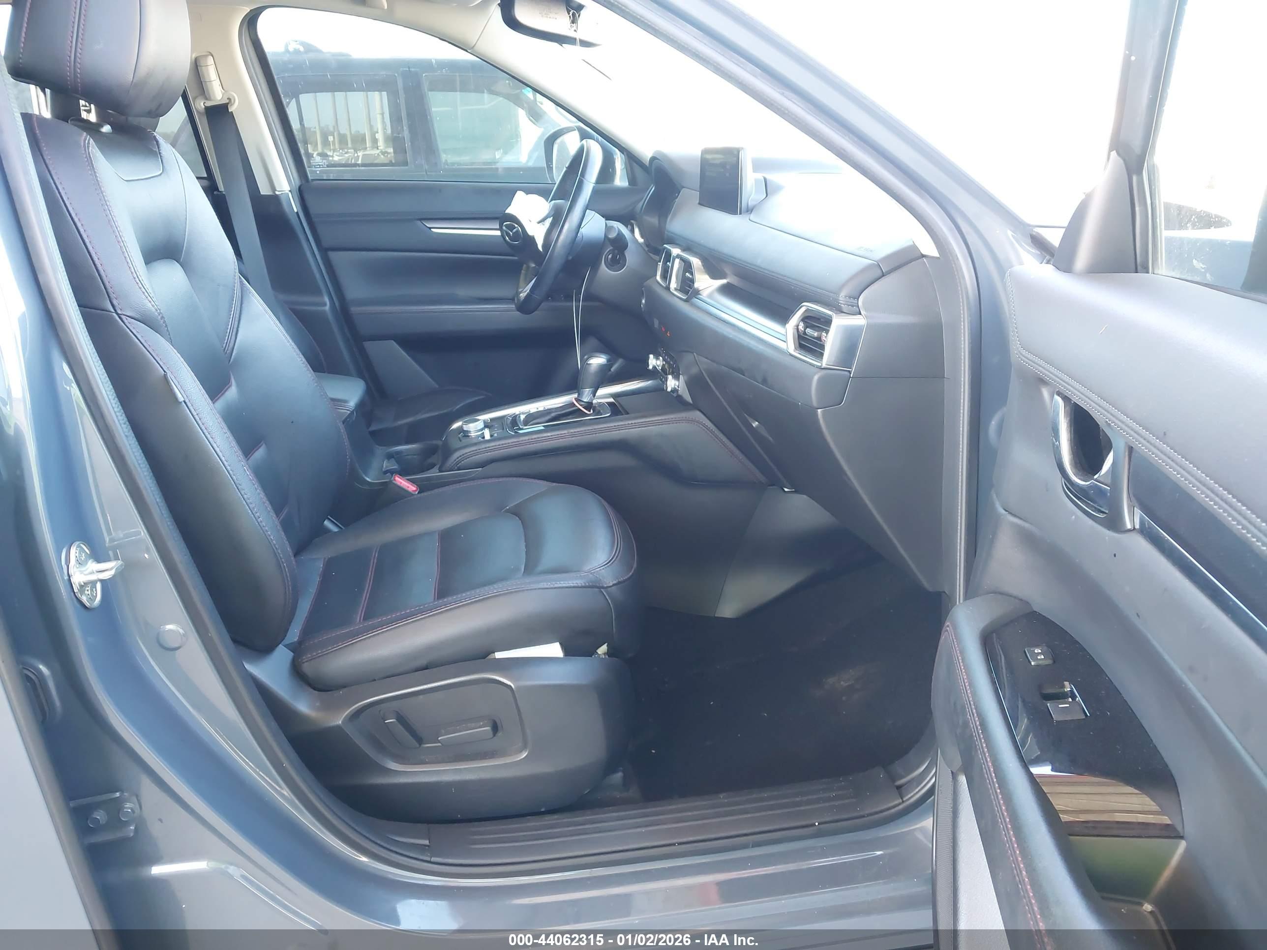 MAZDA CX-5 image 5