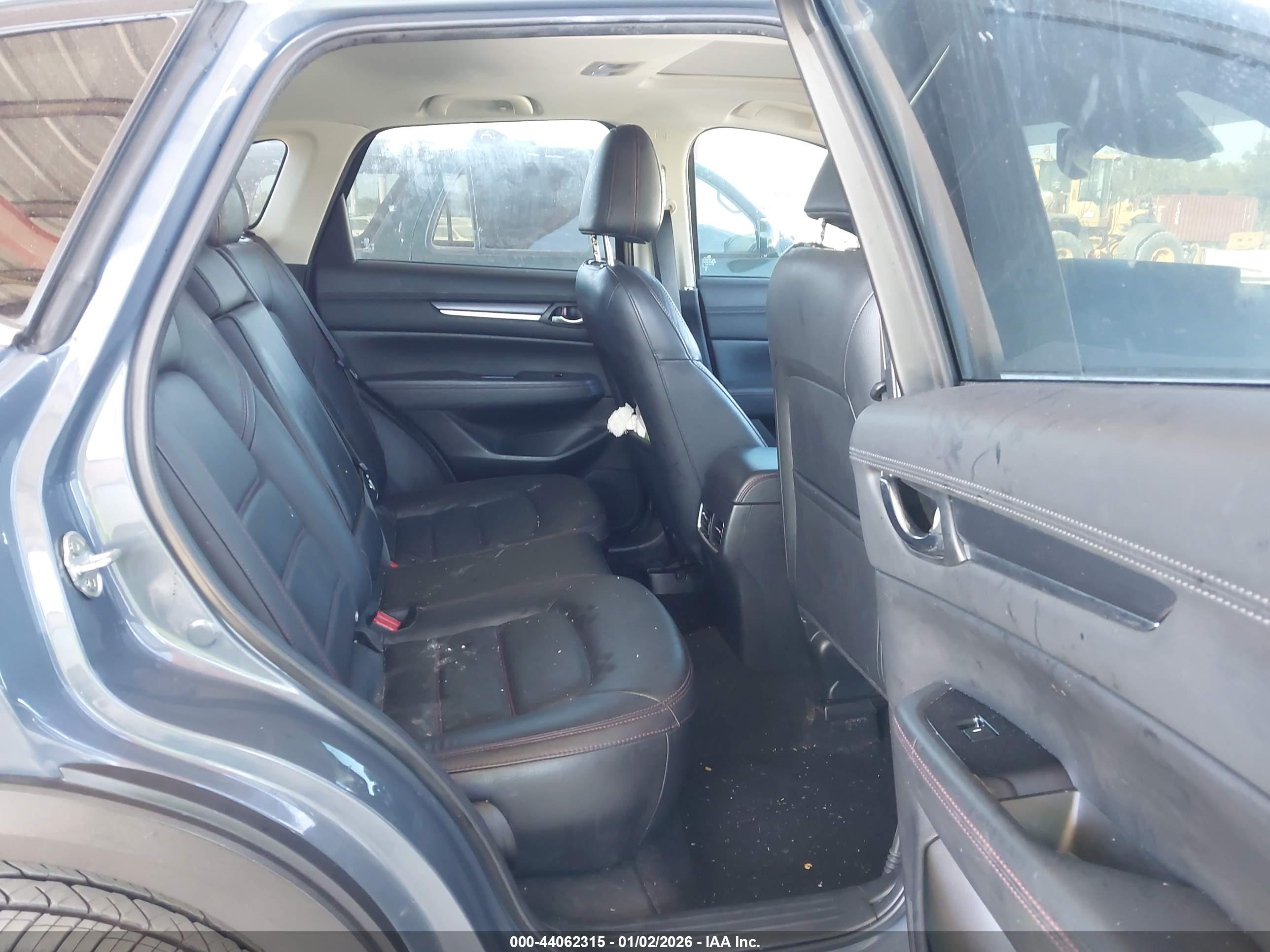 MAZDA CX-5 image 8