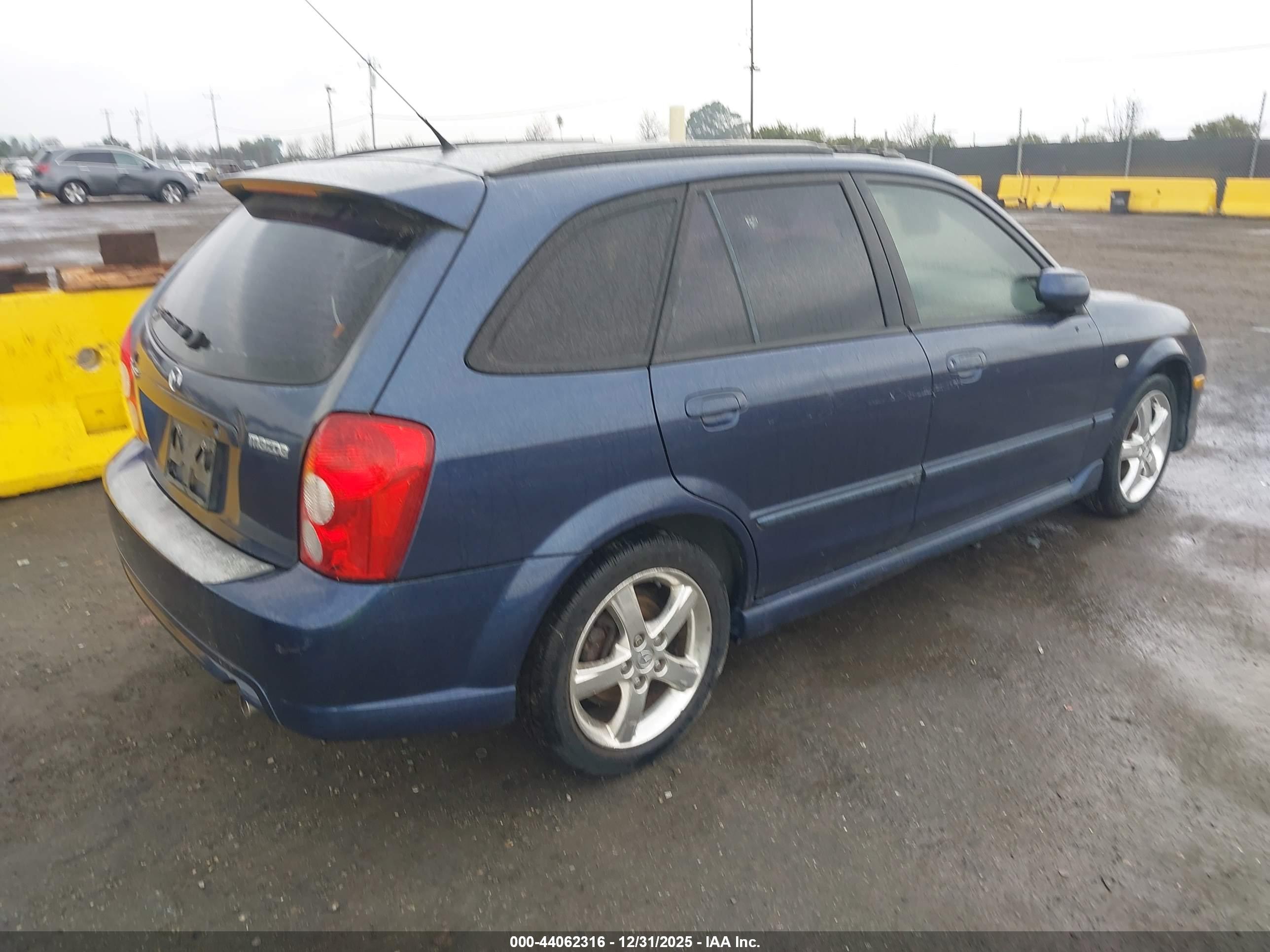 MAZDA PROTEGE5 image 4