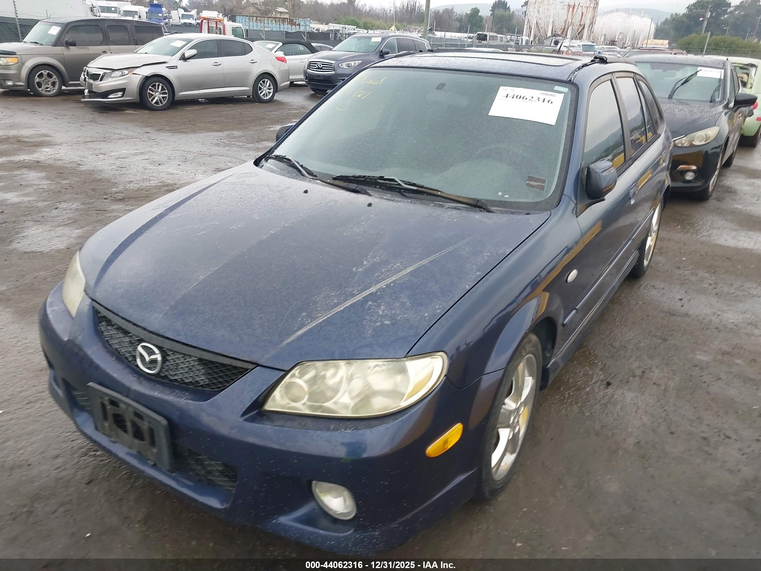 MAZDA PROTEGE5 image 6