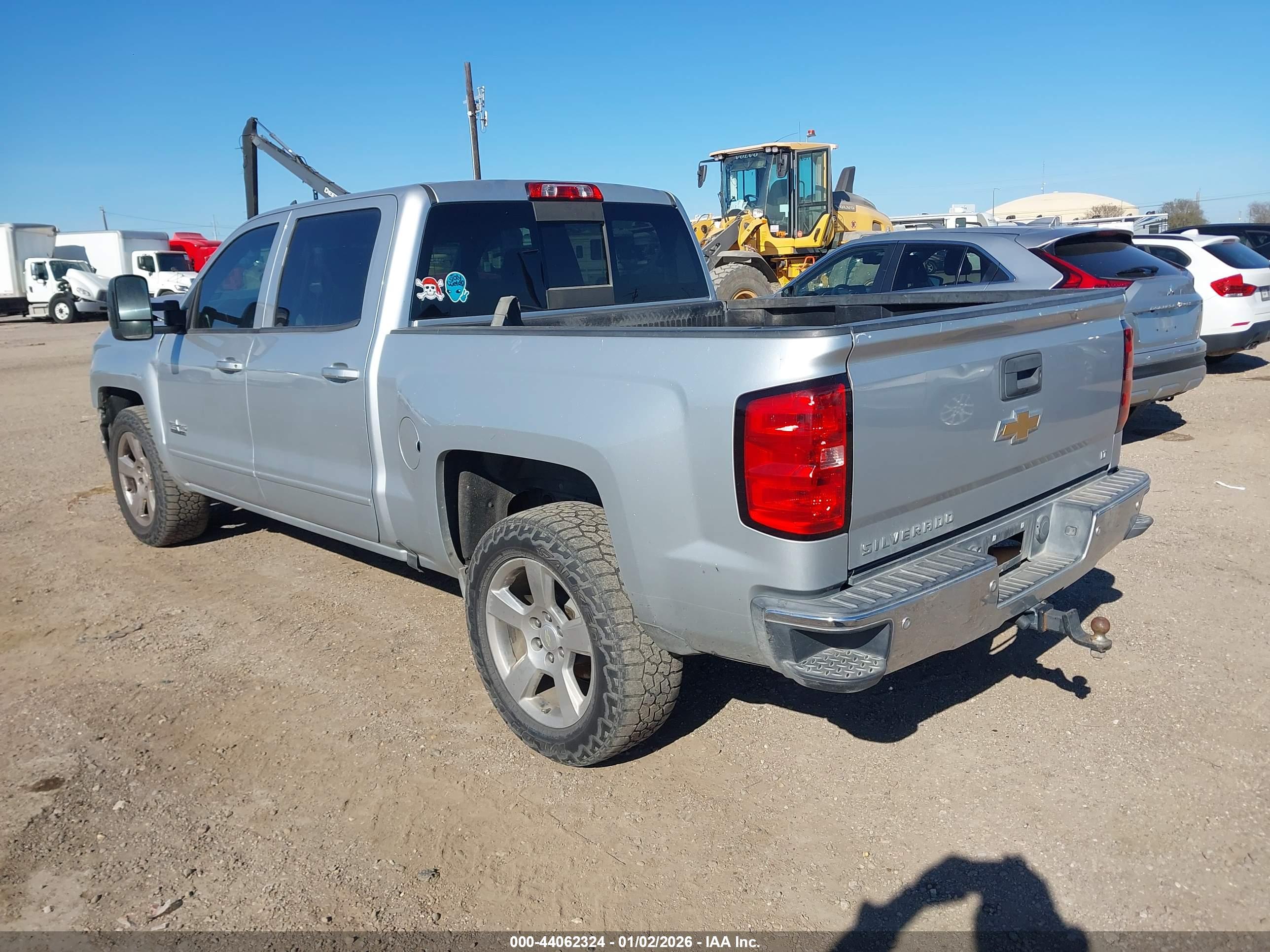 CHEVROLET SILVERADO image 3