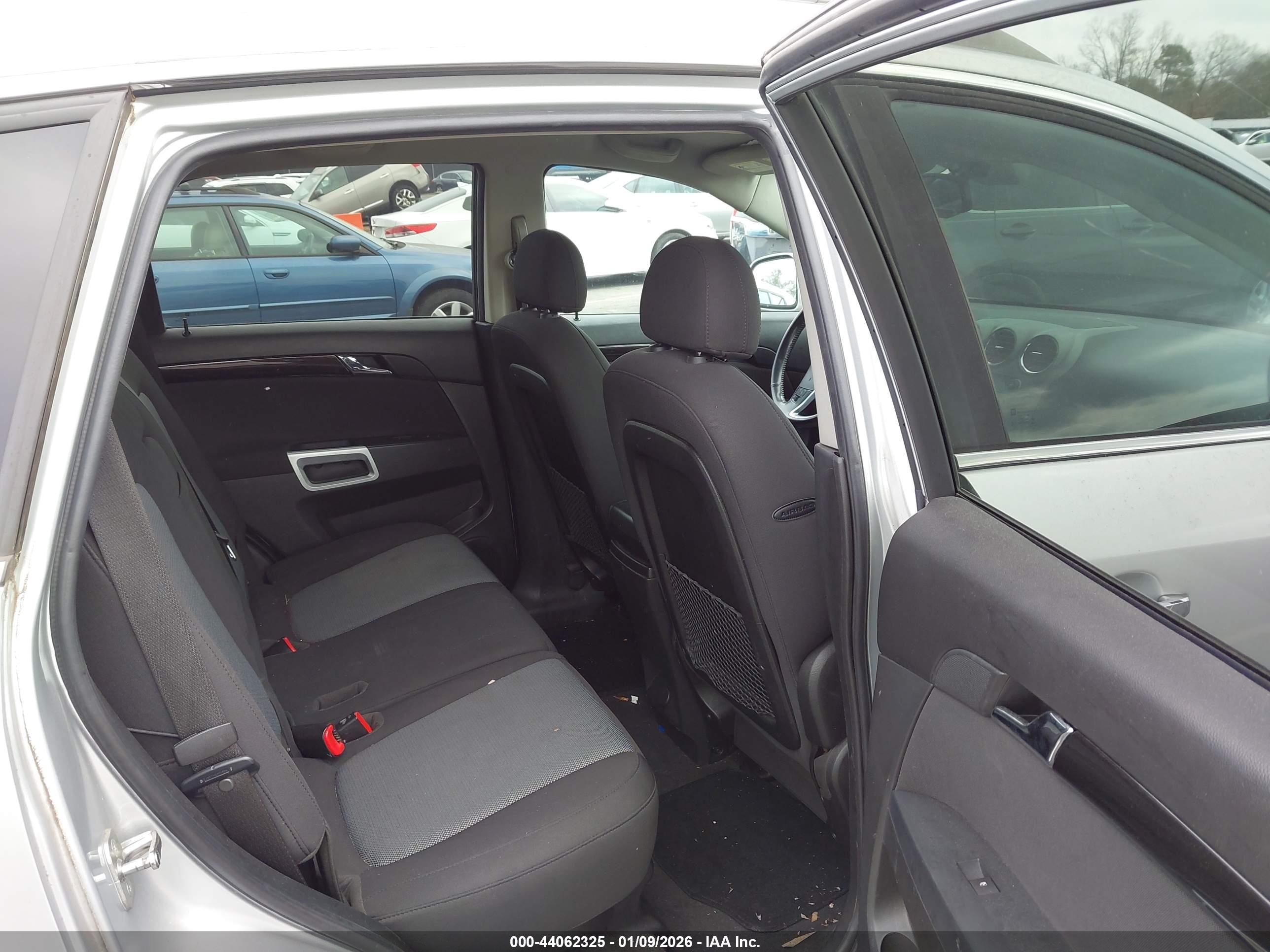 CHEVROLET CAPTIVA image 8