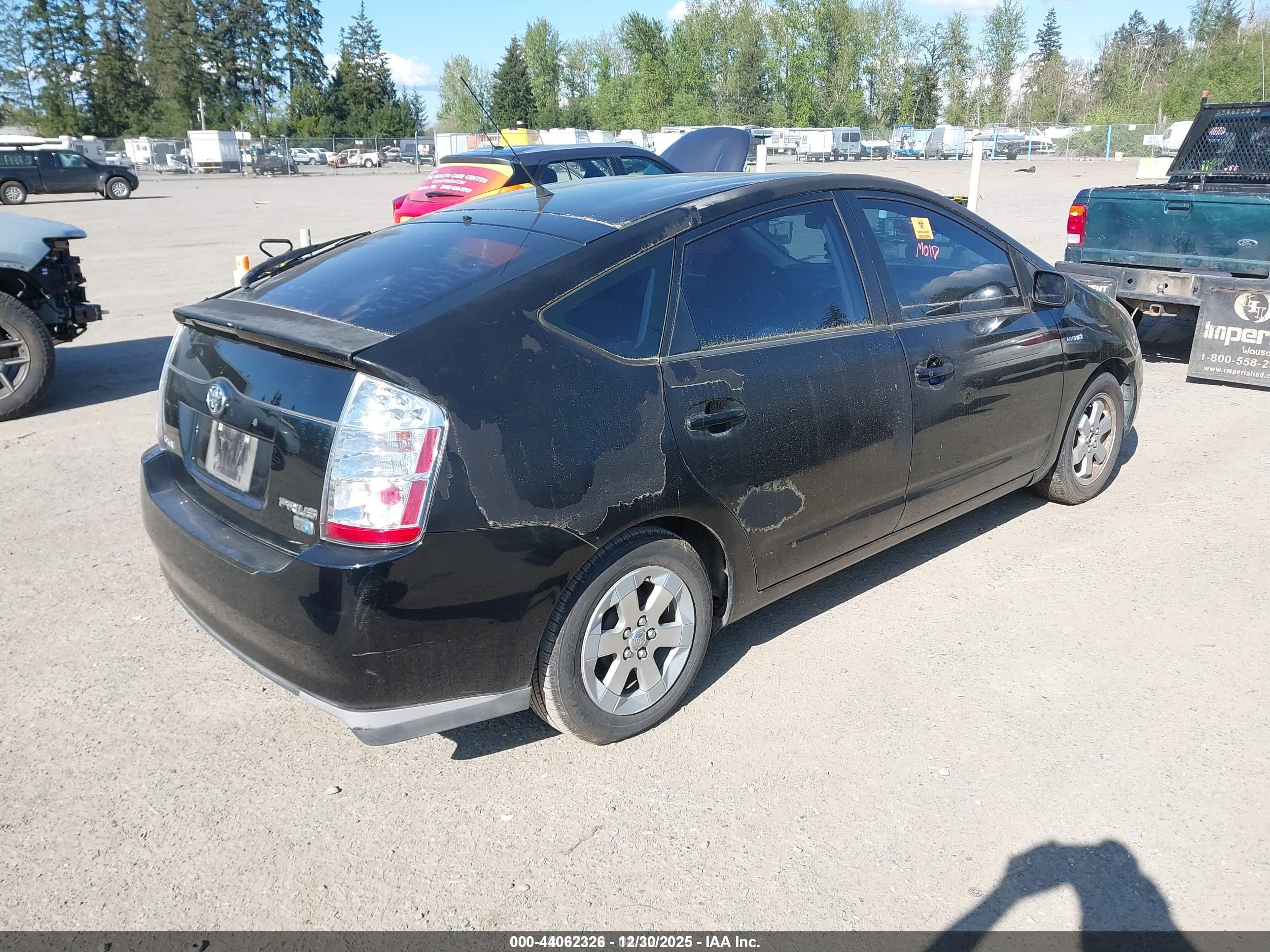 TOYOTA PRIUS image 4