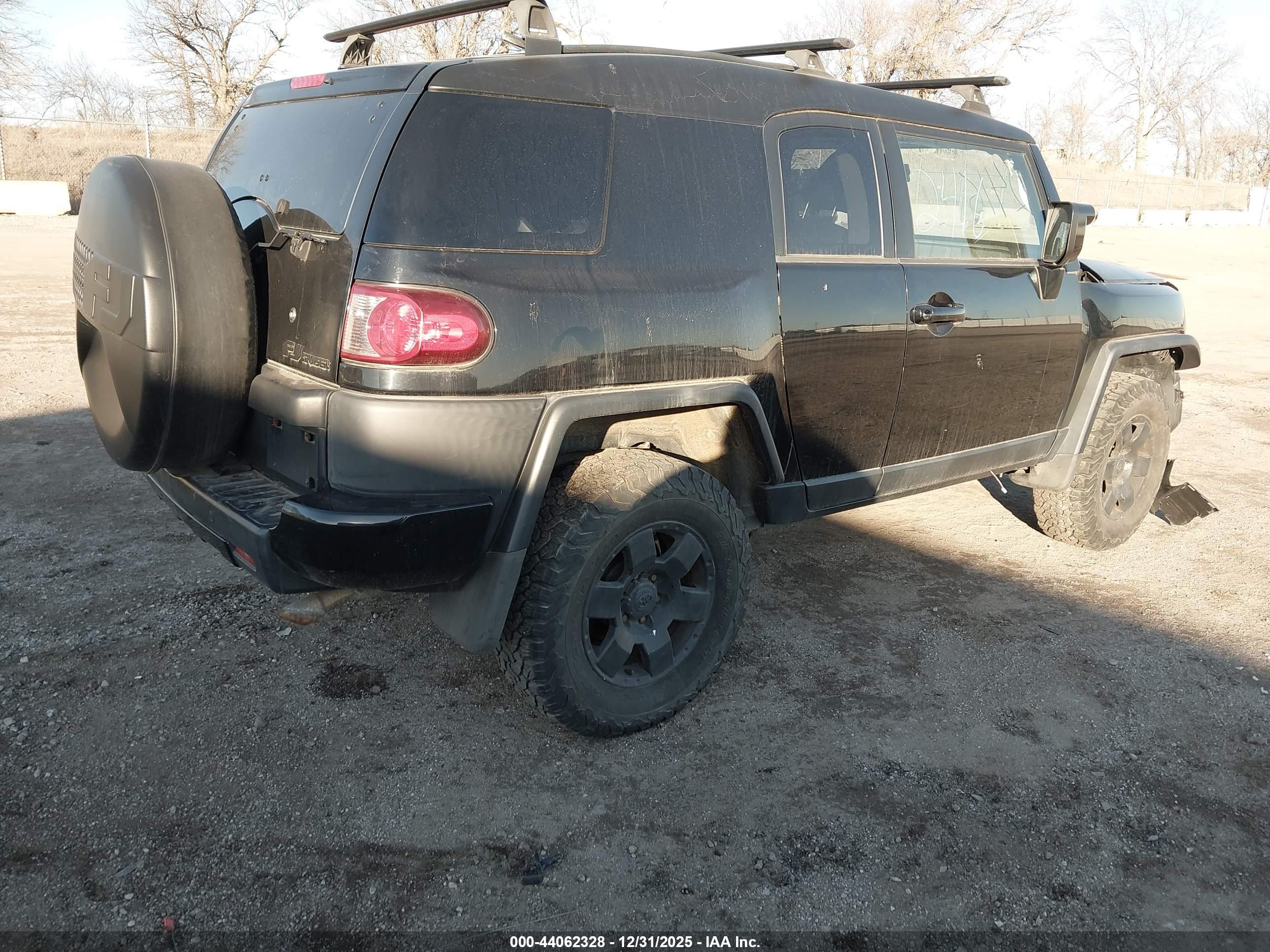 TOYOTA FJ image 4