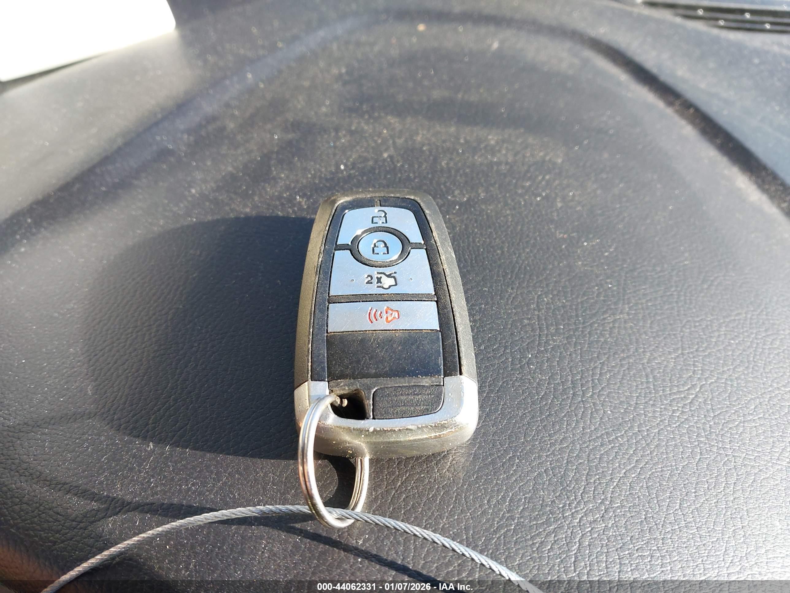 FORD FUSION image 11
