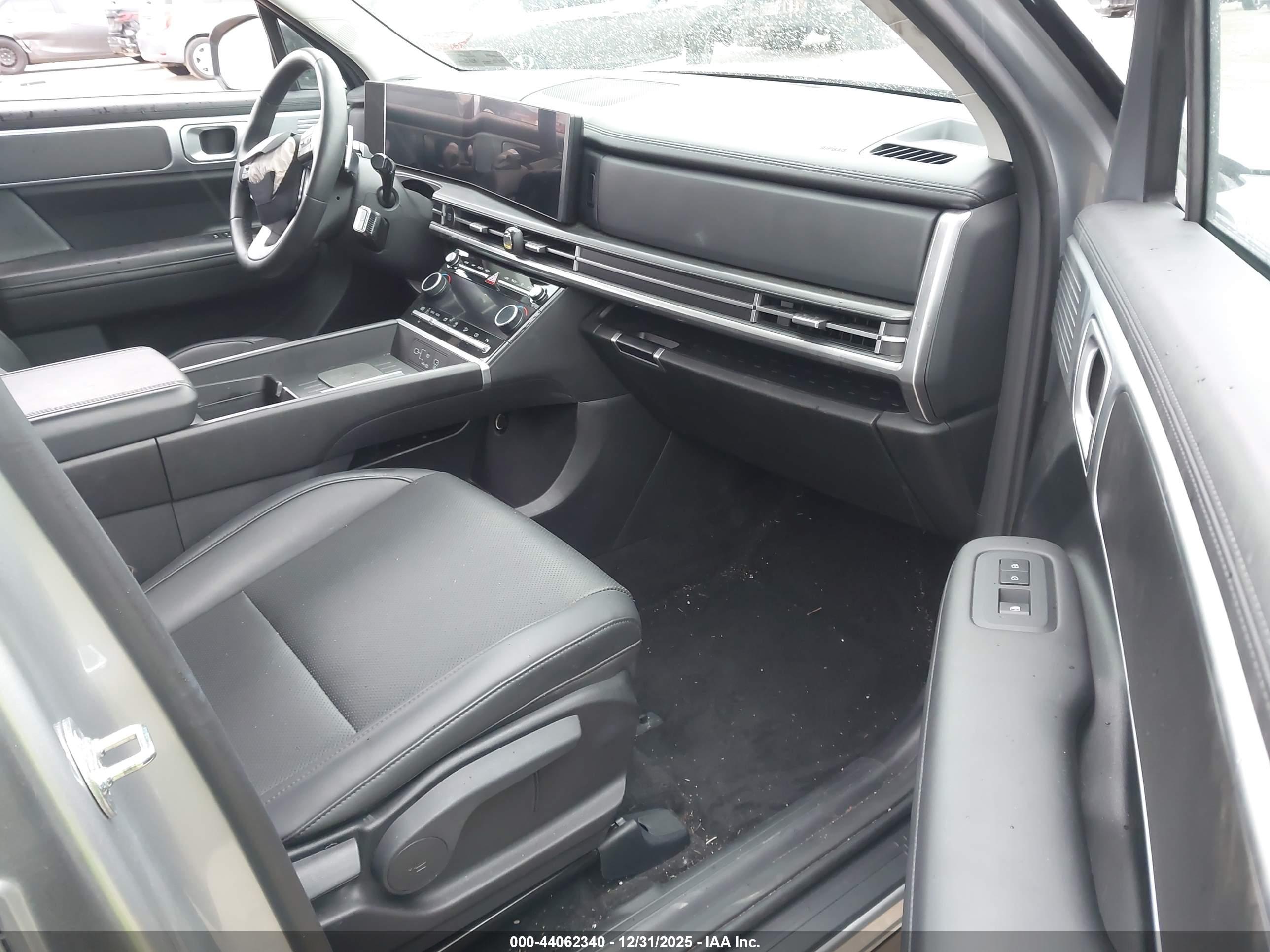 HYUNDAI SANTA image 5
