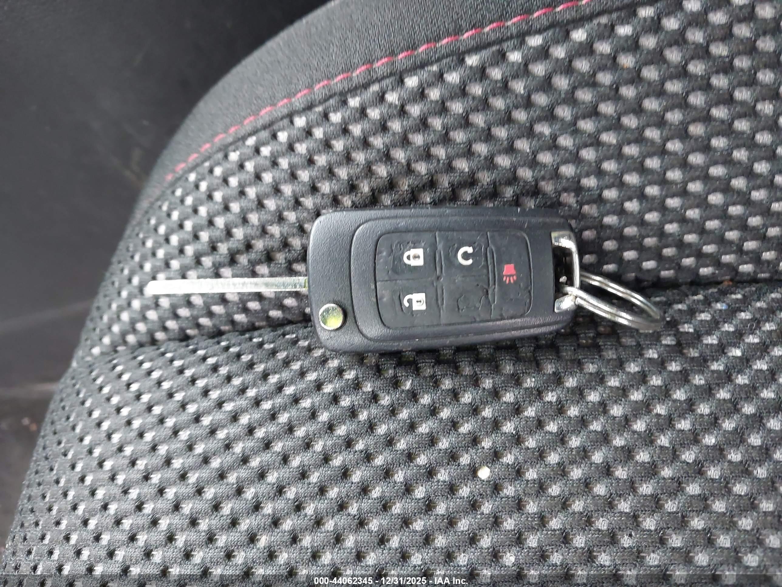 CHEVROLET EQUINOX image 11