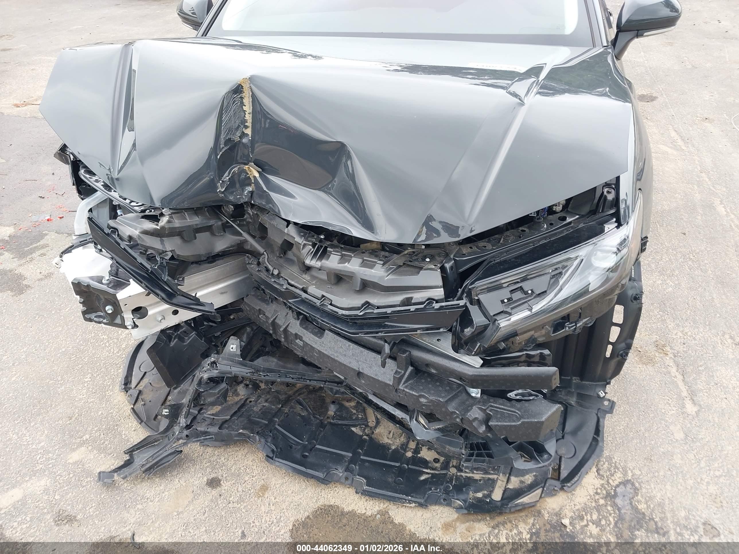 TOYOTA CAMRY image 6