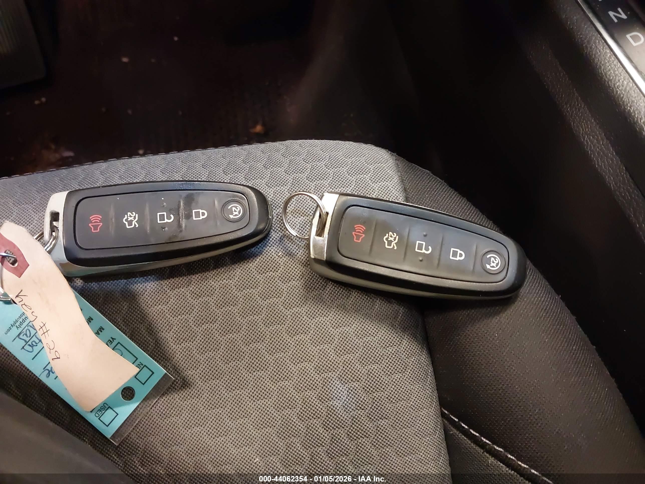 FORD ESCAPE image 11