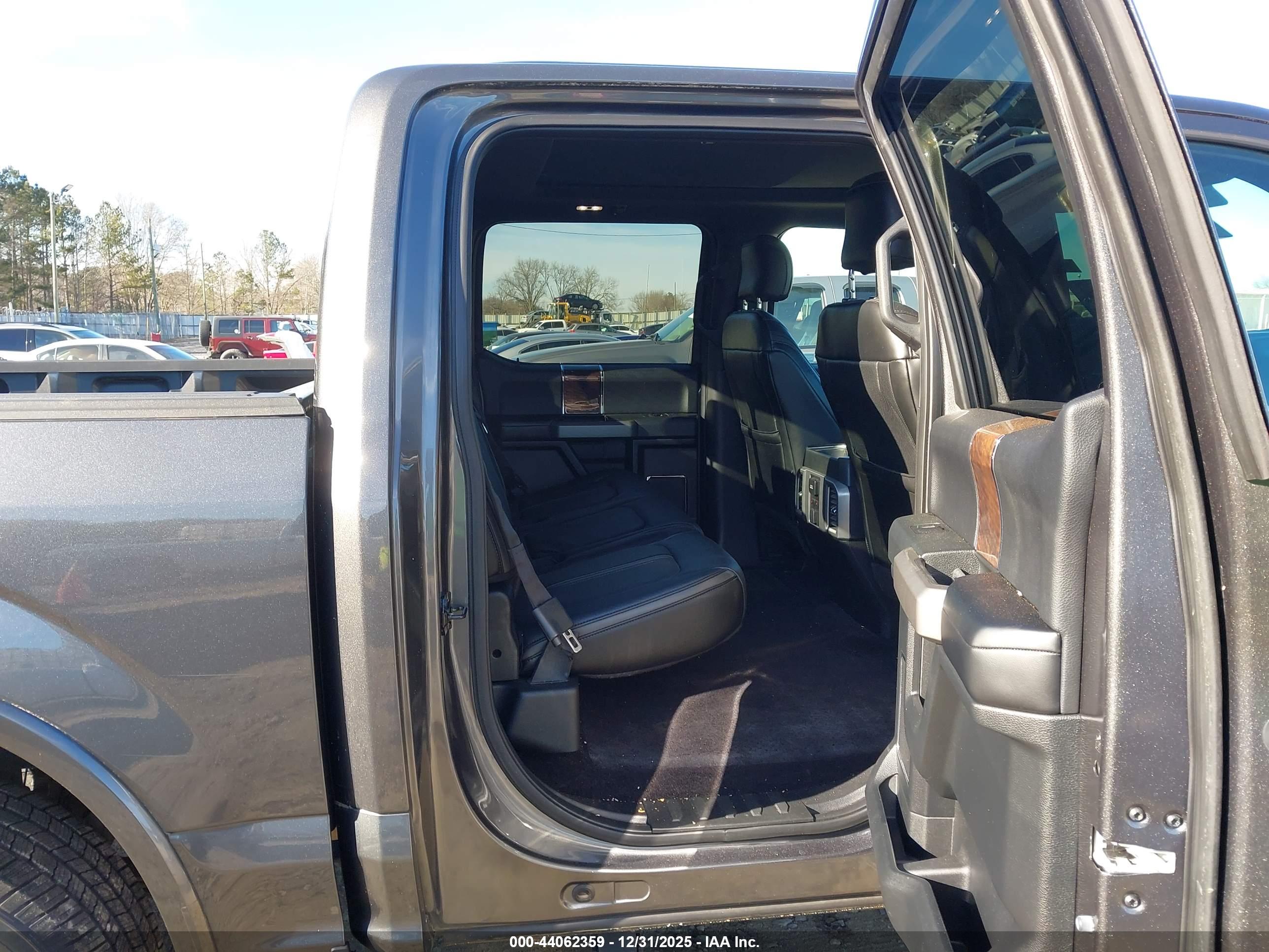 FORD F-150 image 8