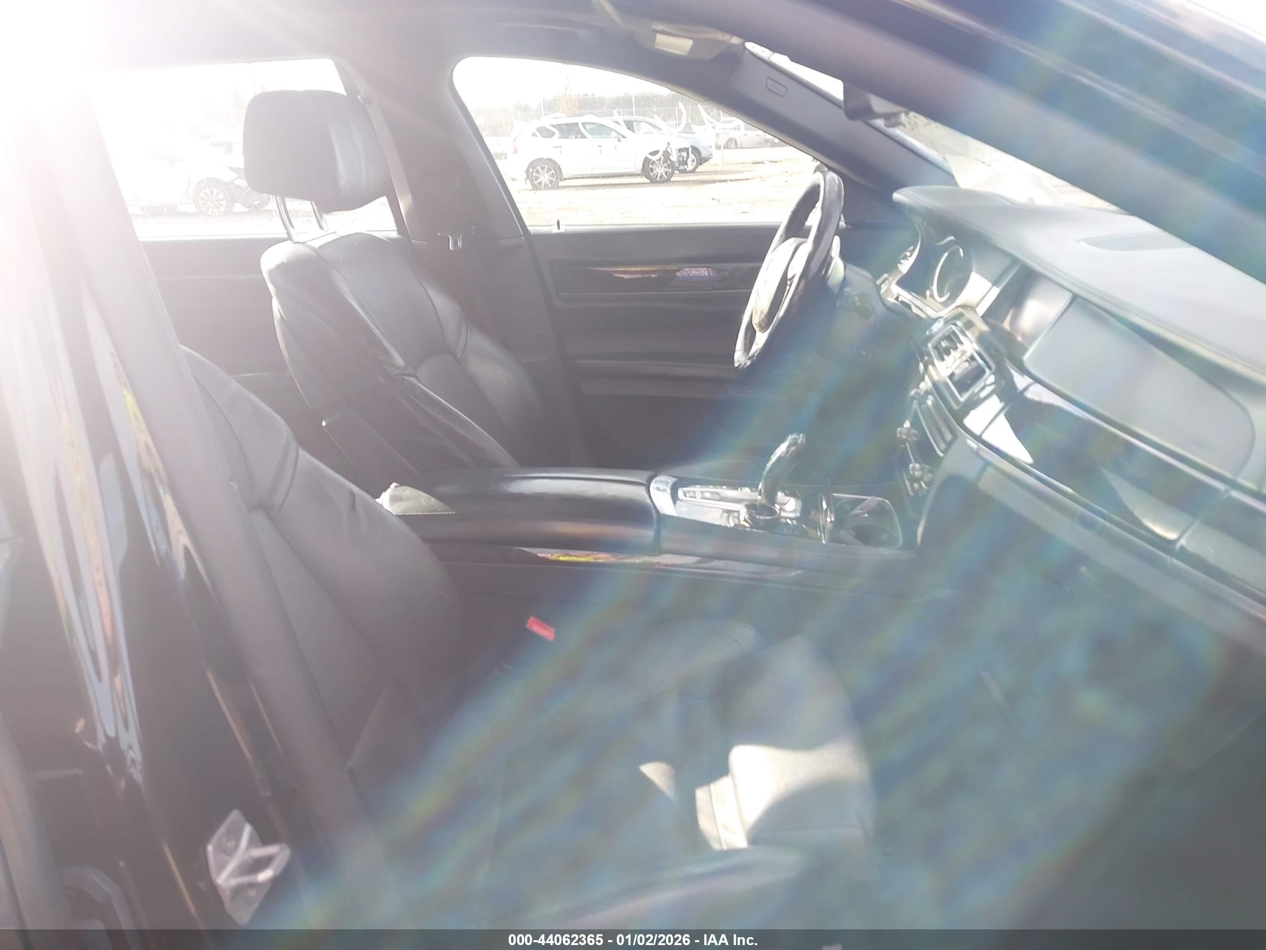 BMW 750LI image 5