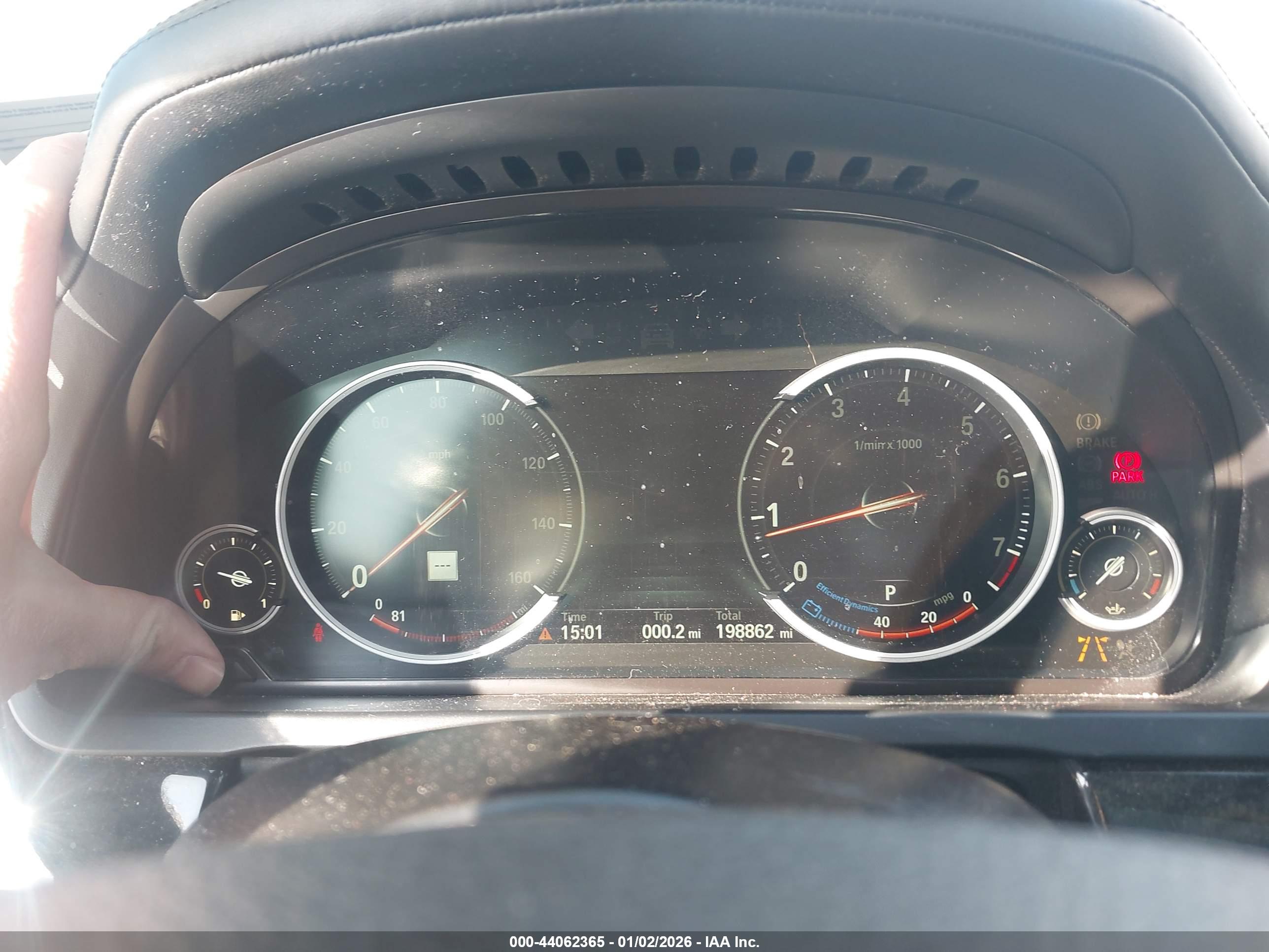 BMW 750LI image 7