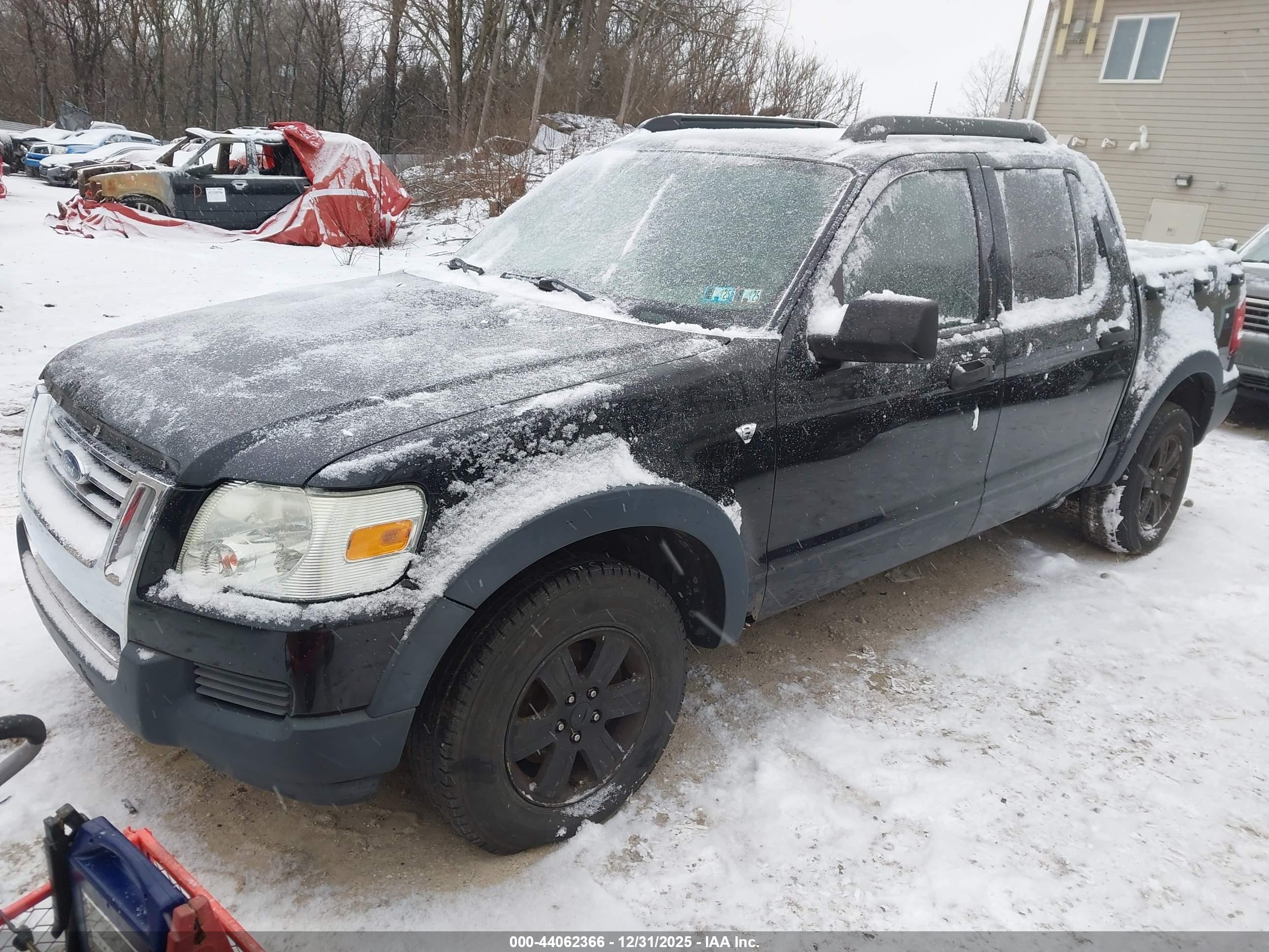 FORD EXPLORER image 2