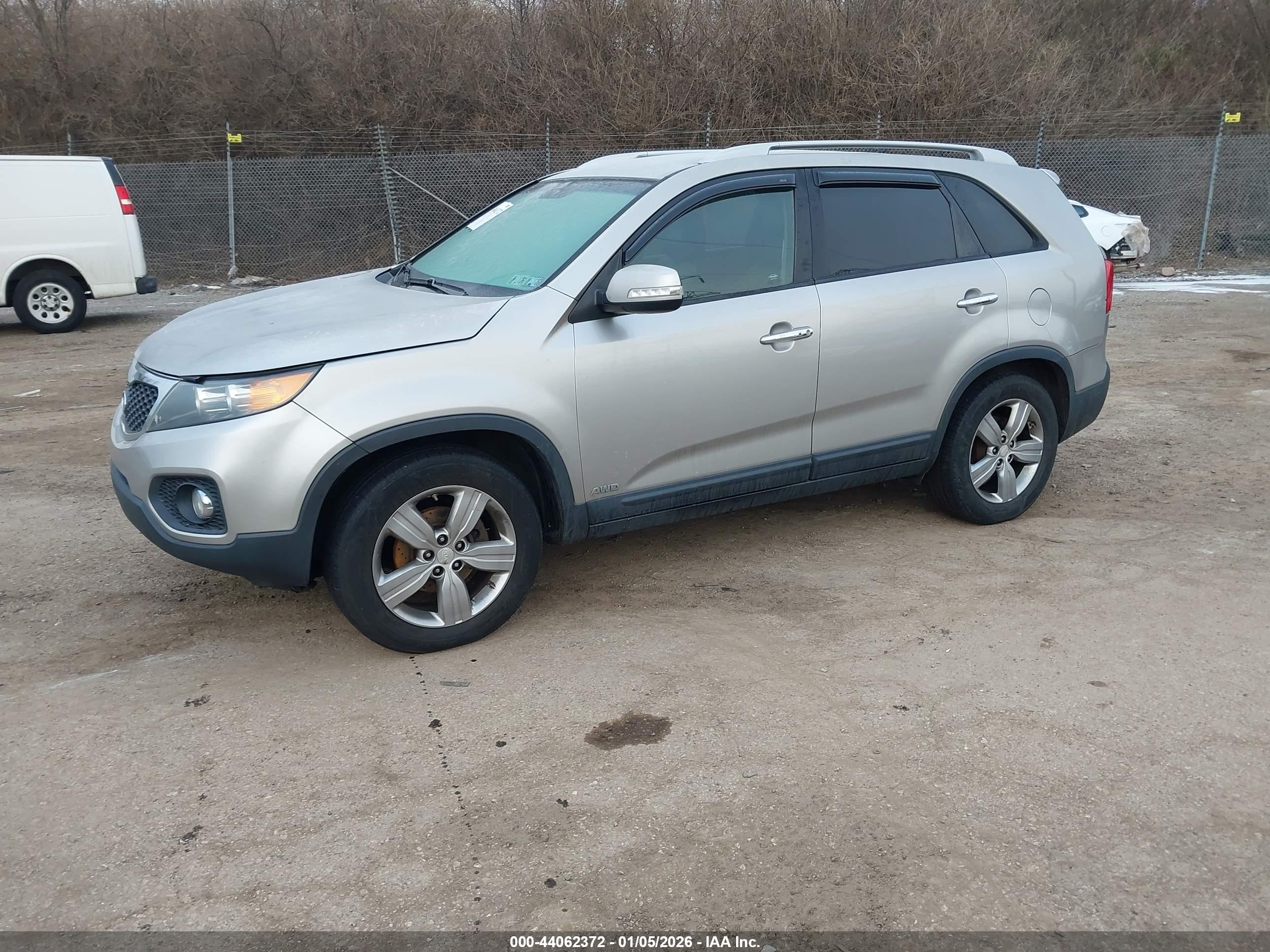 KIA SORENTO image 2
