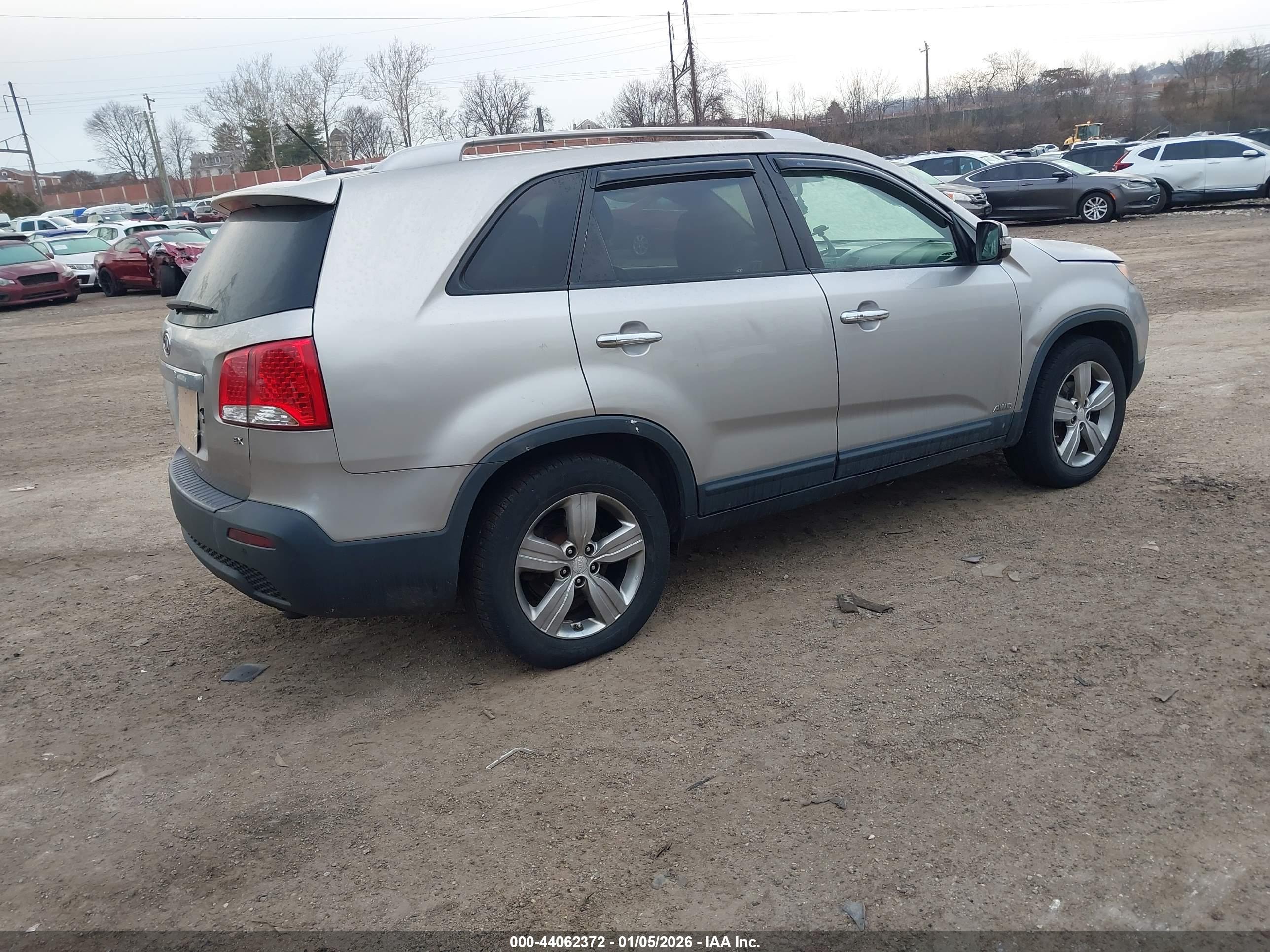 KIA SORENTO image 4