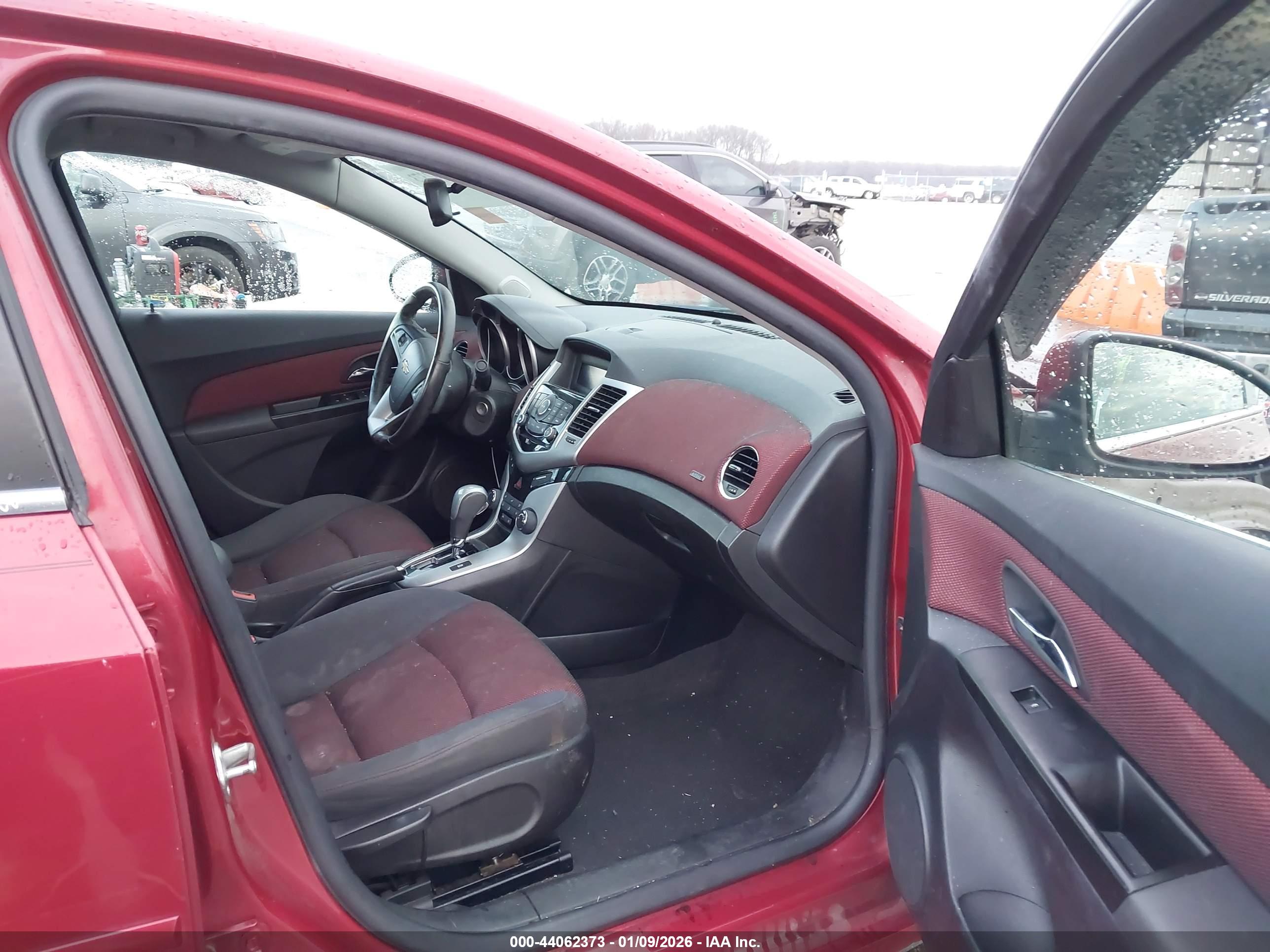 CHEVROLET CRUZE image 5