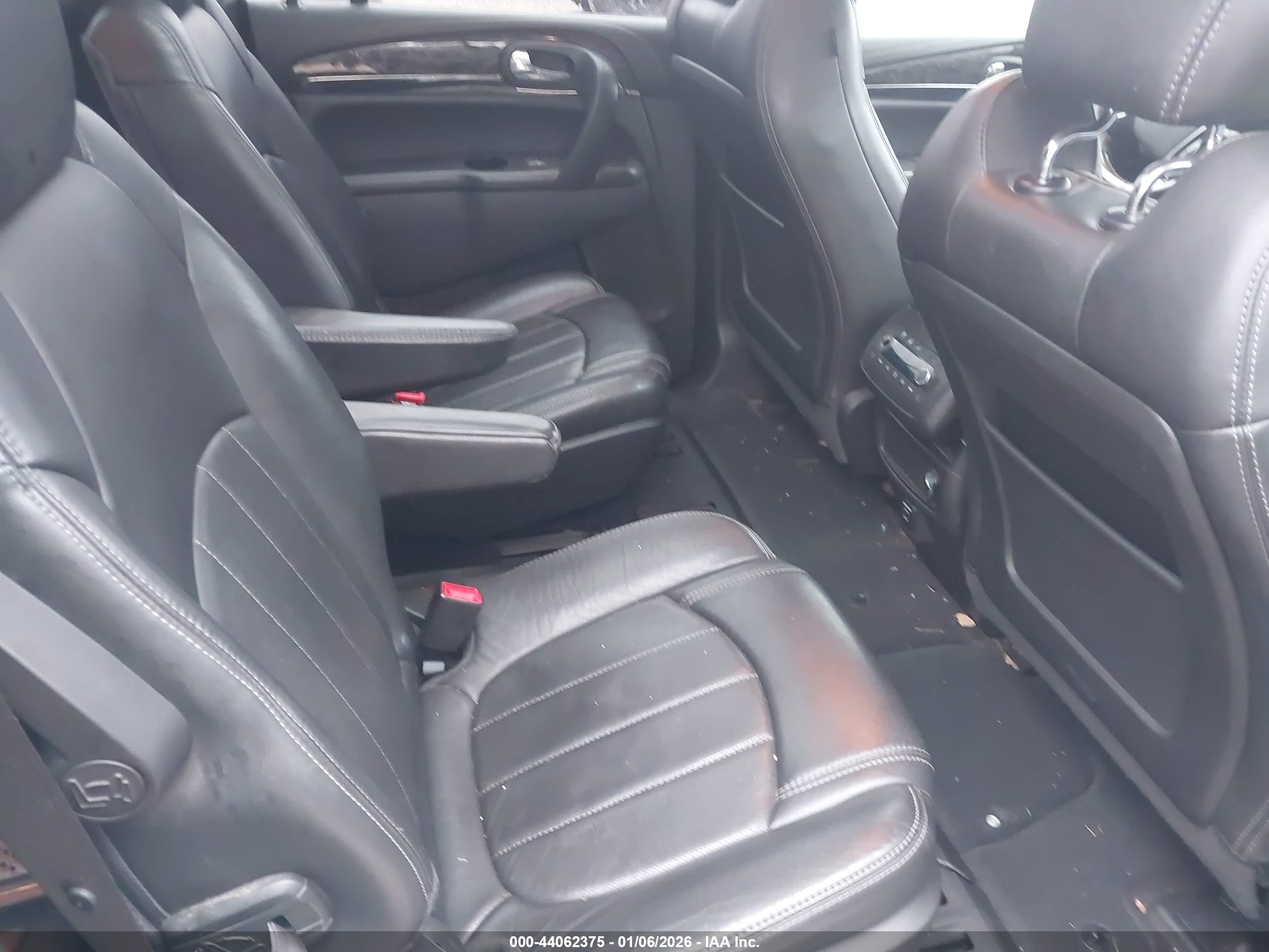 BUICK ENCLAVE image 8