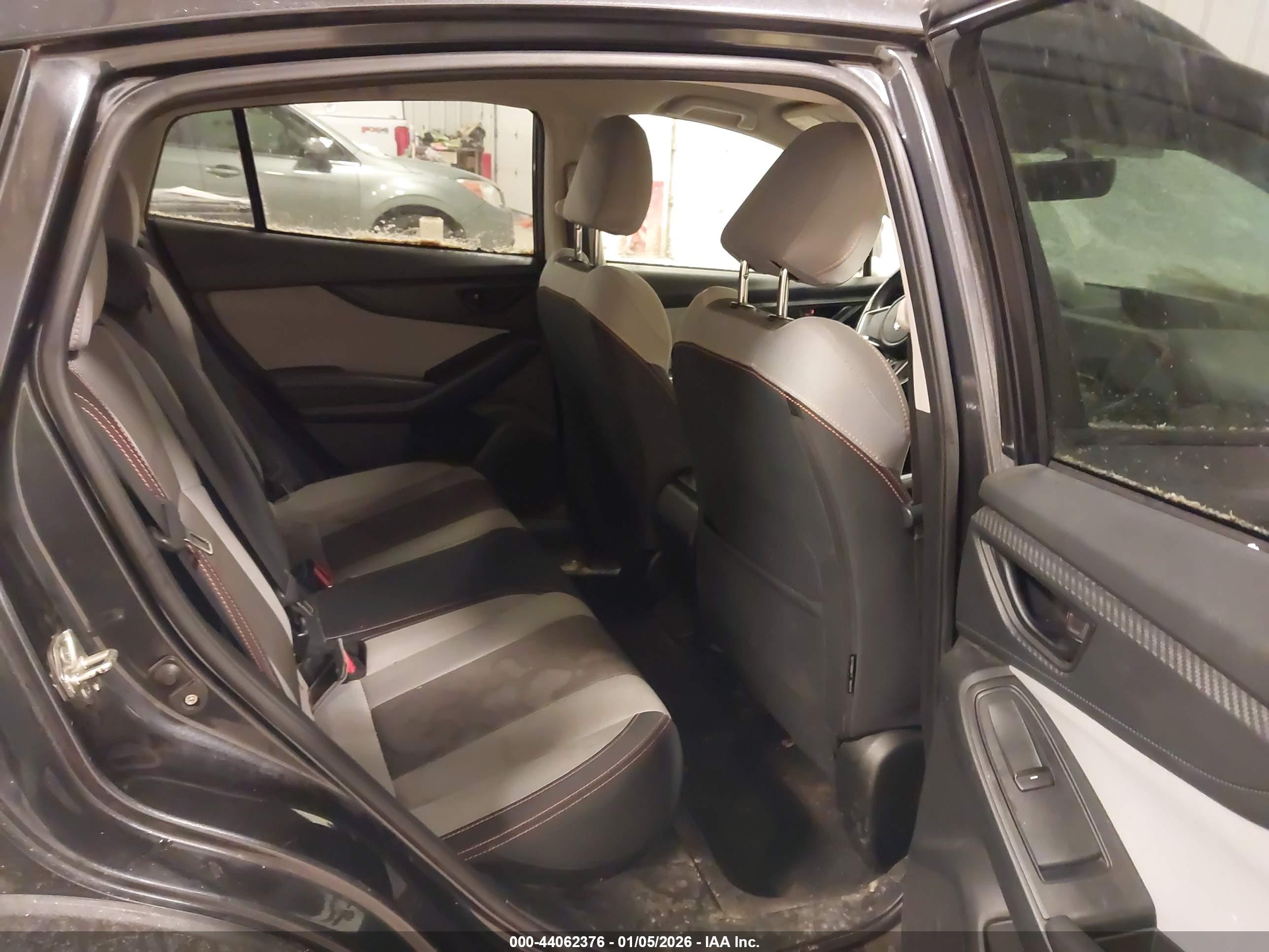 SUBARU CROSSTREK image 8