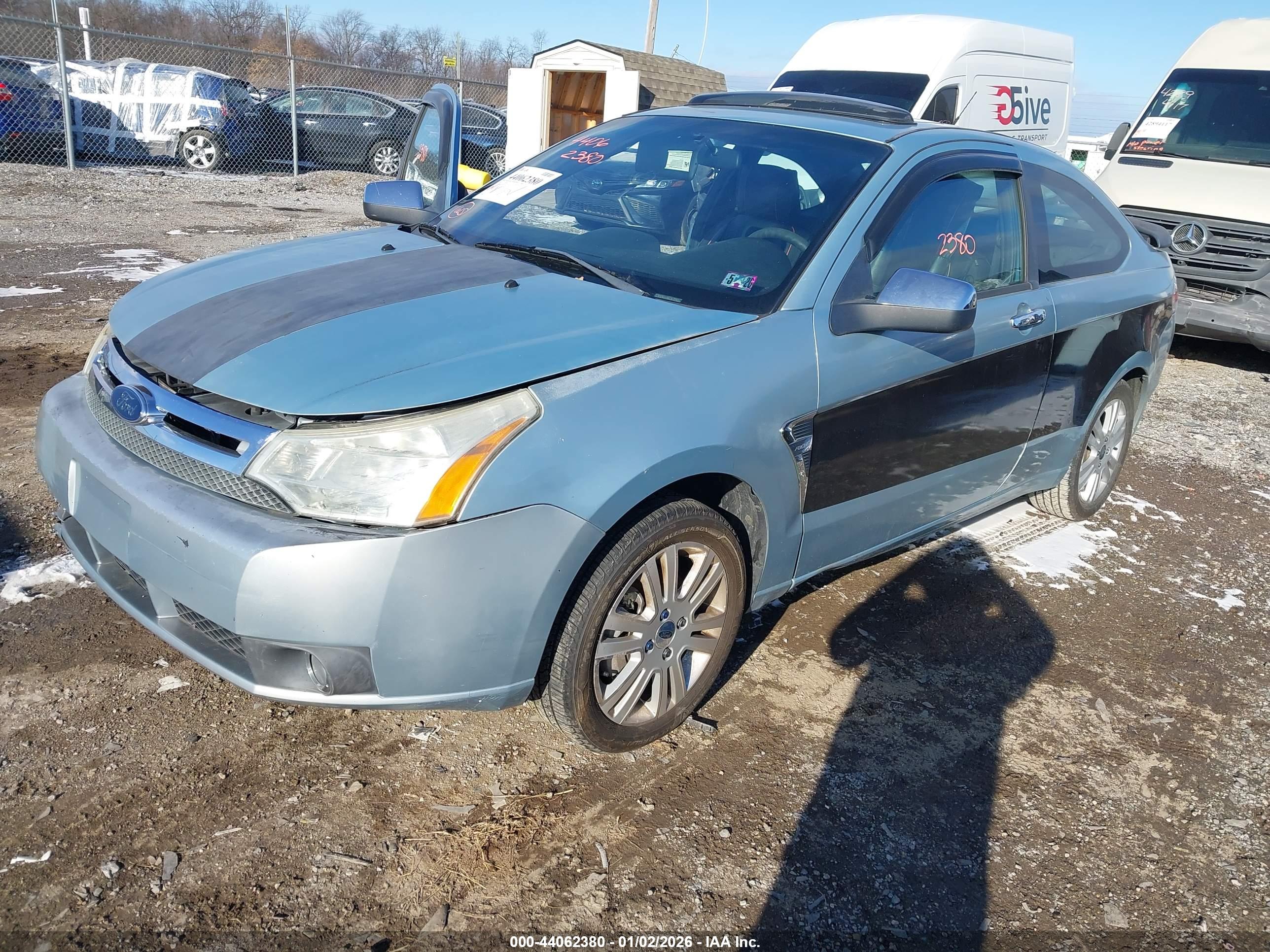 FORD FOCUS image 2