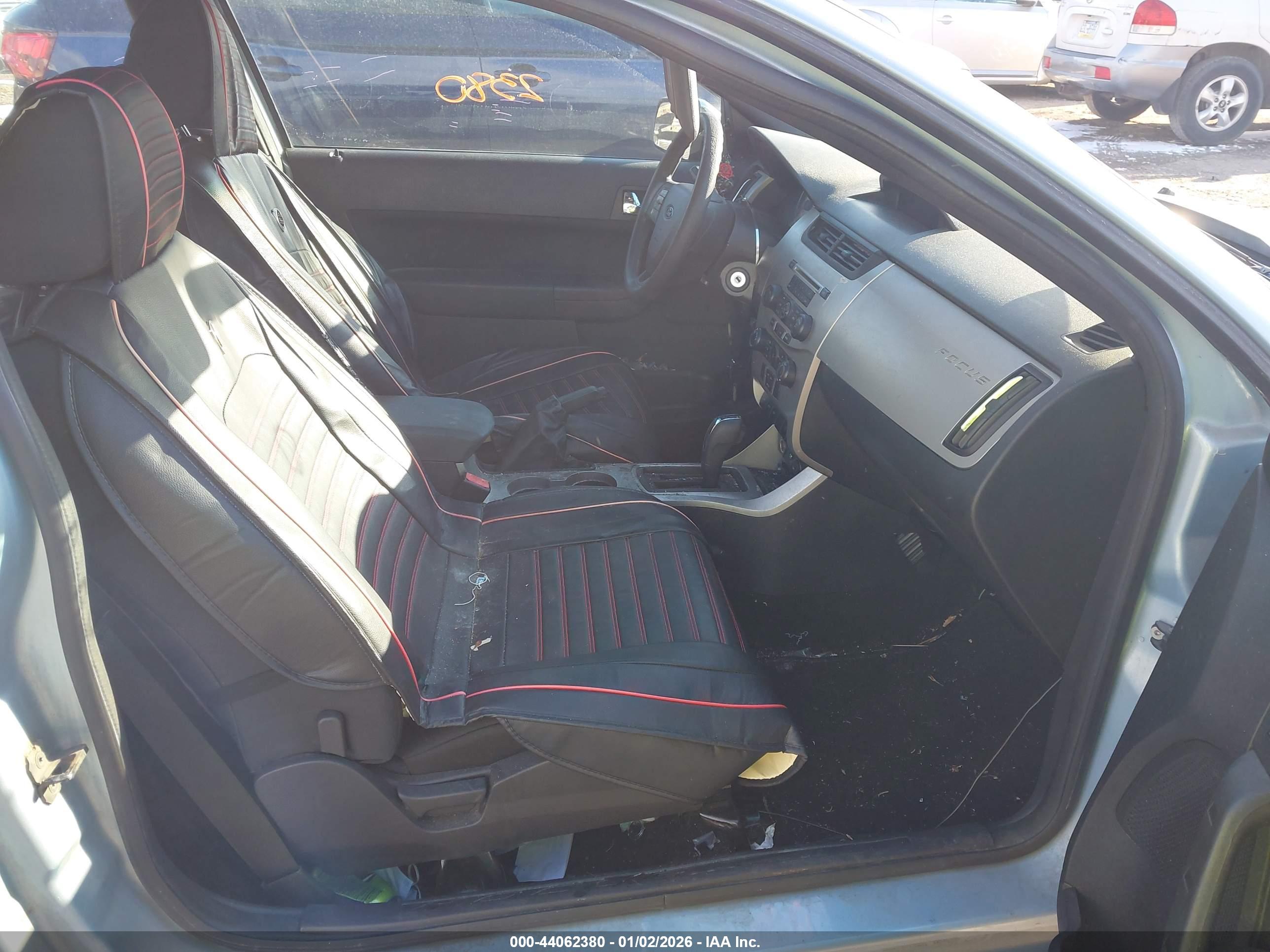 FORD FOCUS image 5