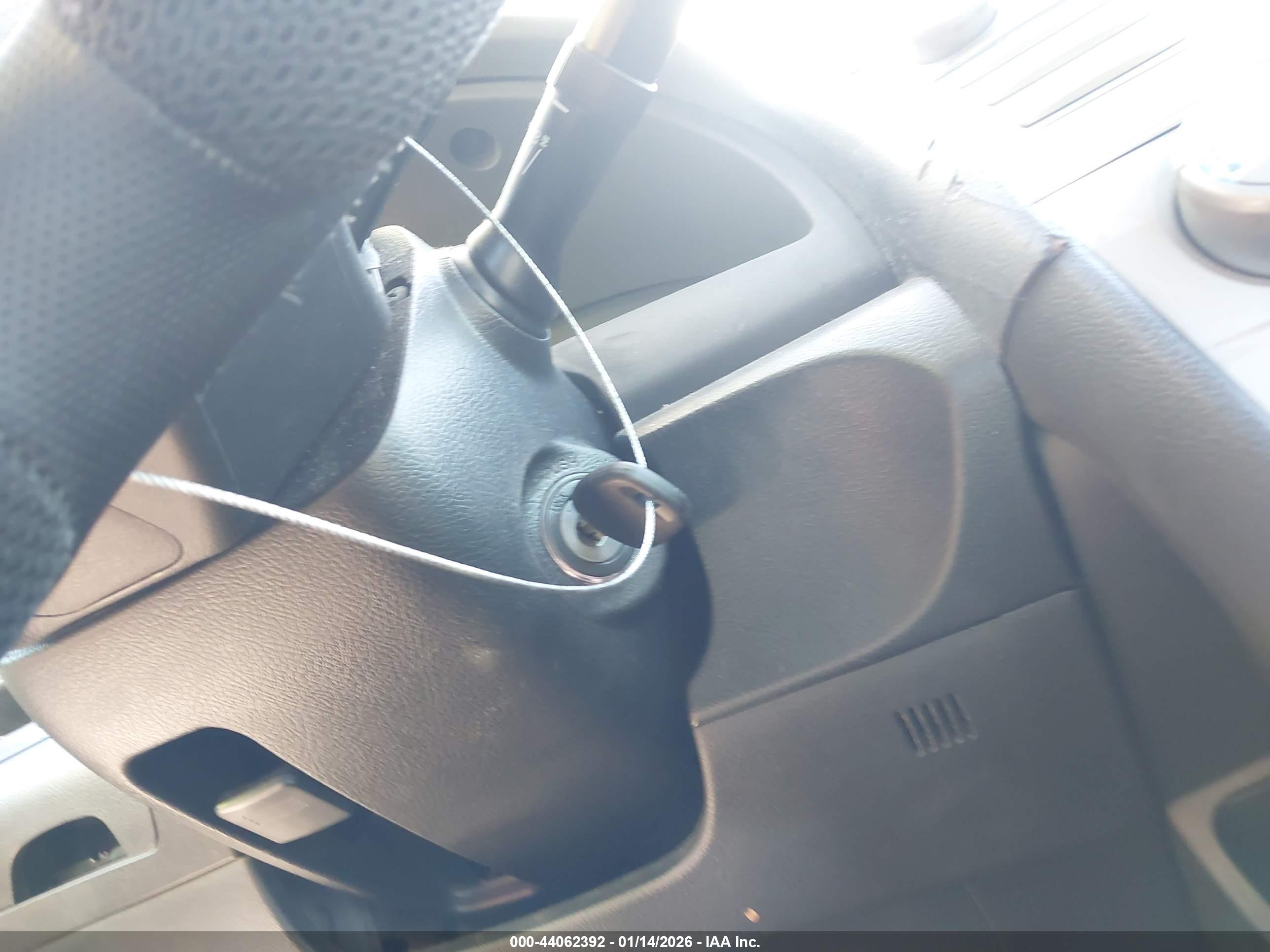 TOYOTA CAMRY image 11