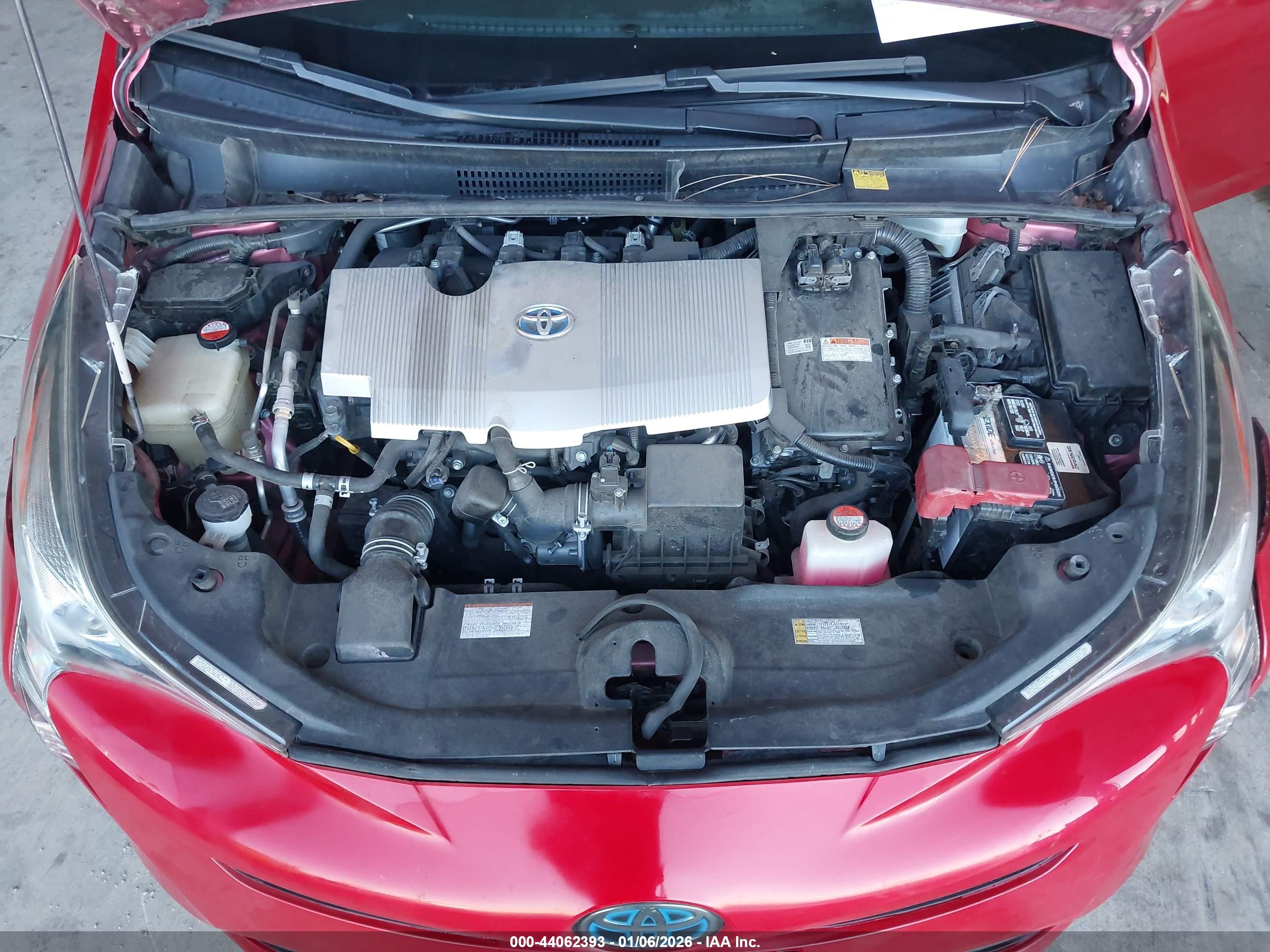 TOYOTA PRIUS image 10