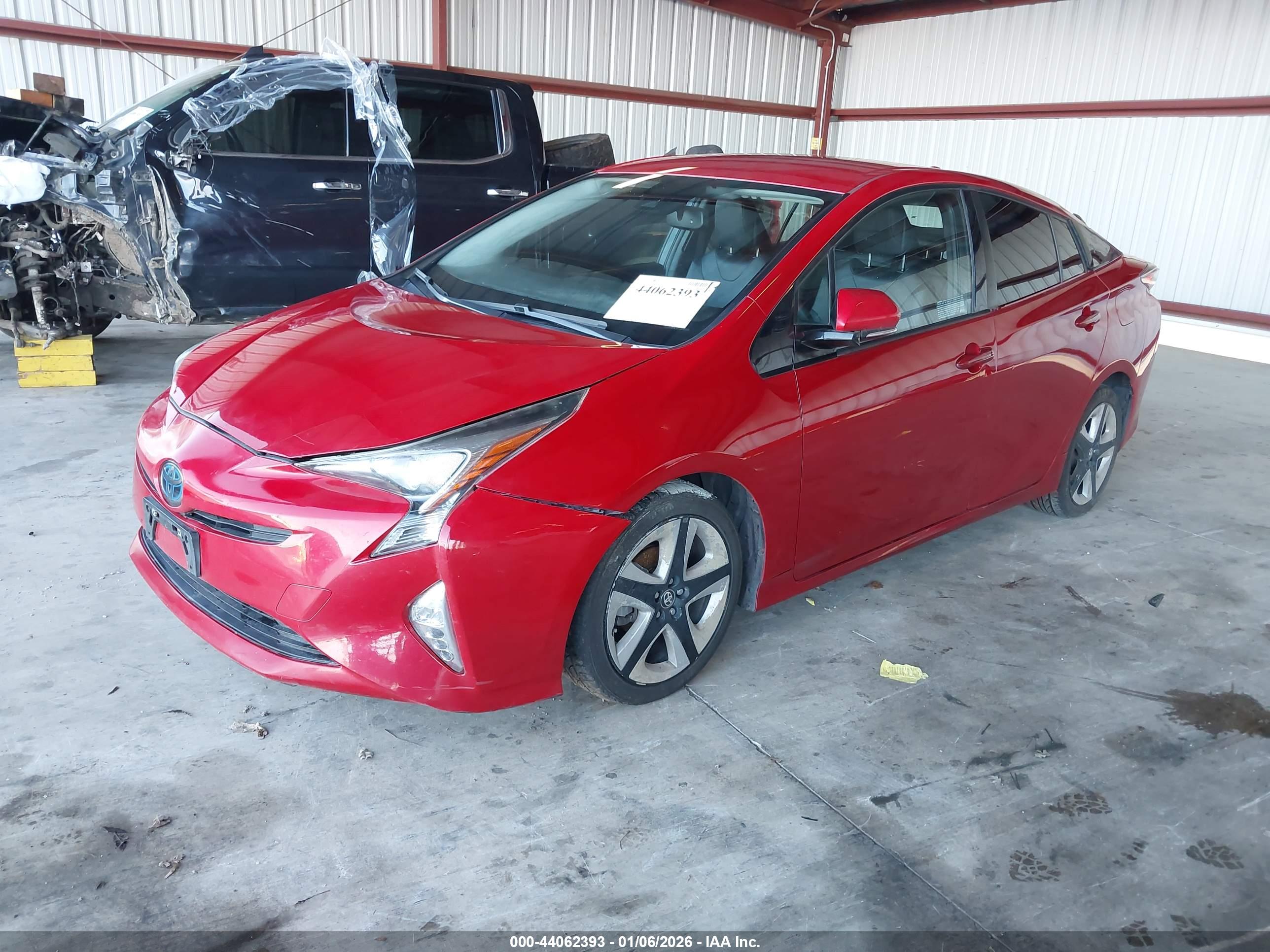 TOYOTA PRIUS image 2