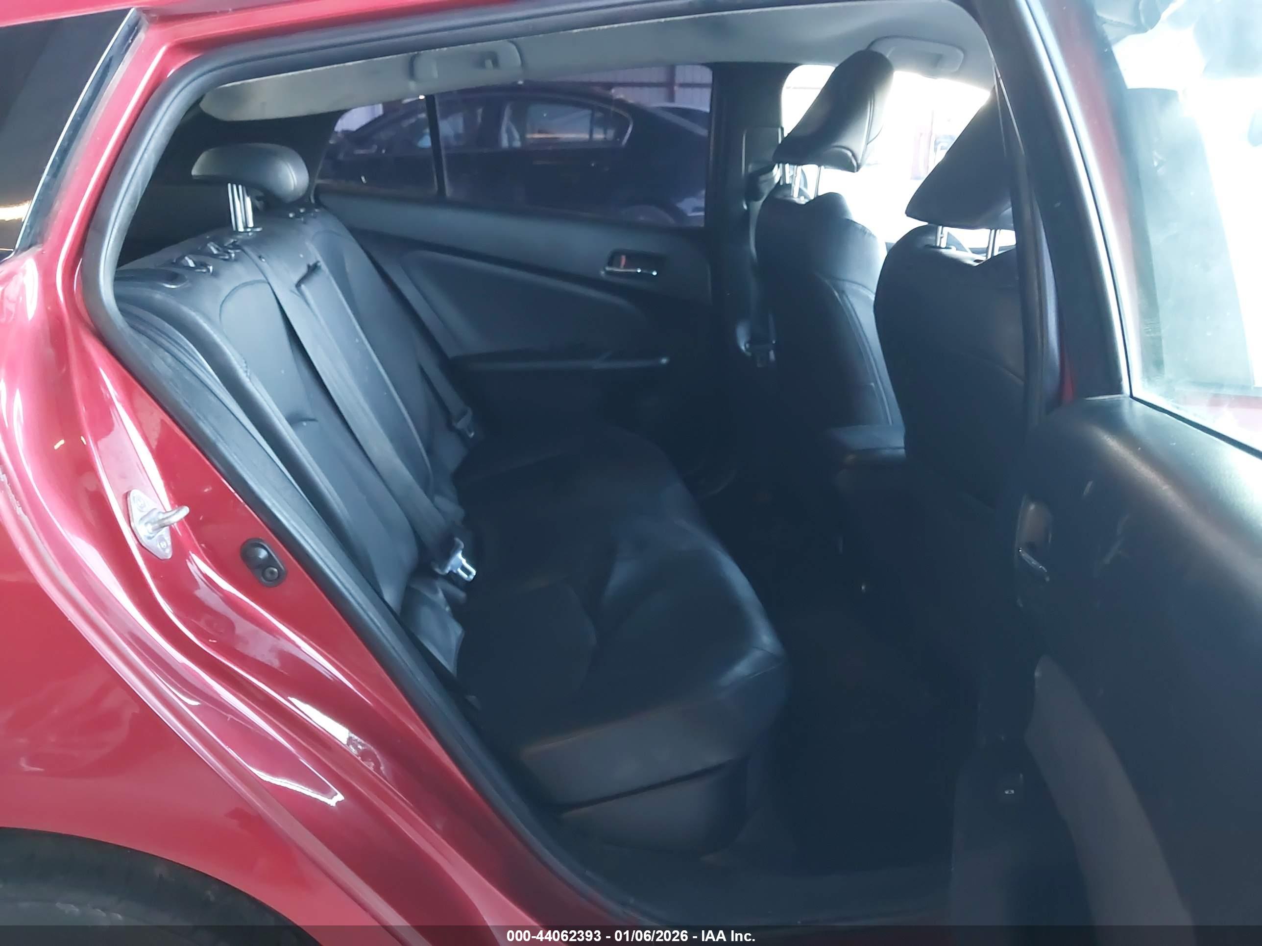 TOYOTA PRIUS image 8