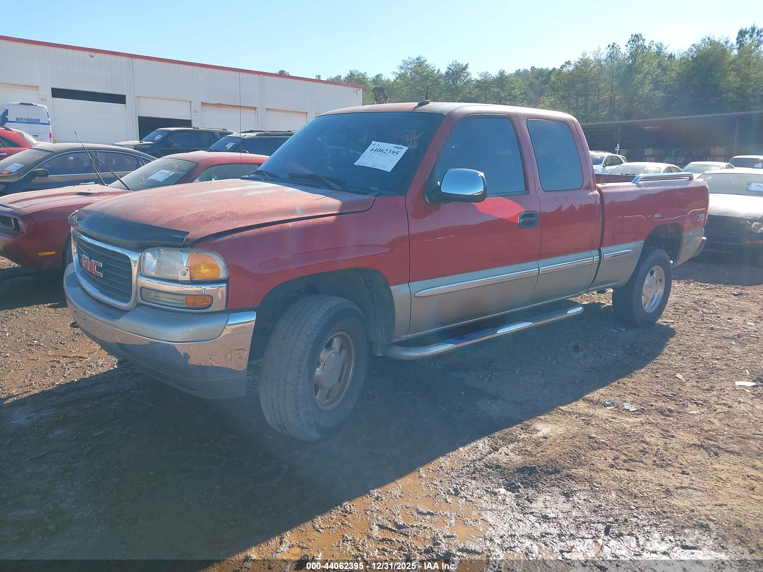 GMC SIERRA image 2