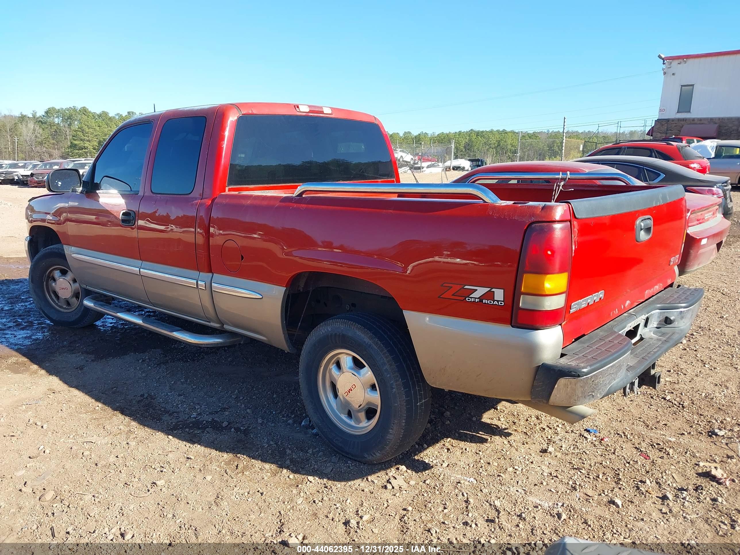 GMC SIERRA image 3