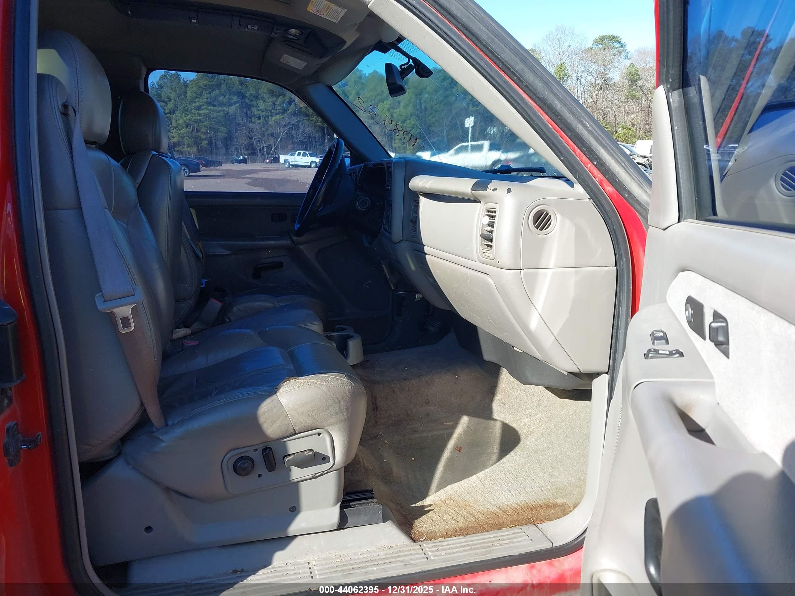 GMC SIERRA image 5