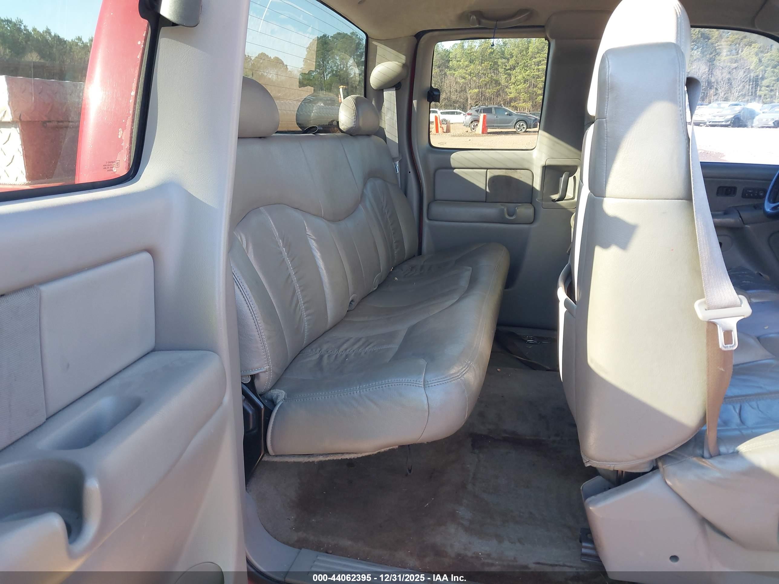 GMC SIERRA image 8