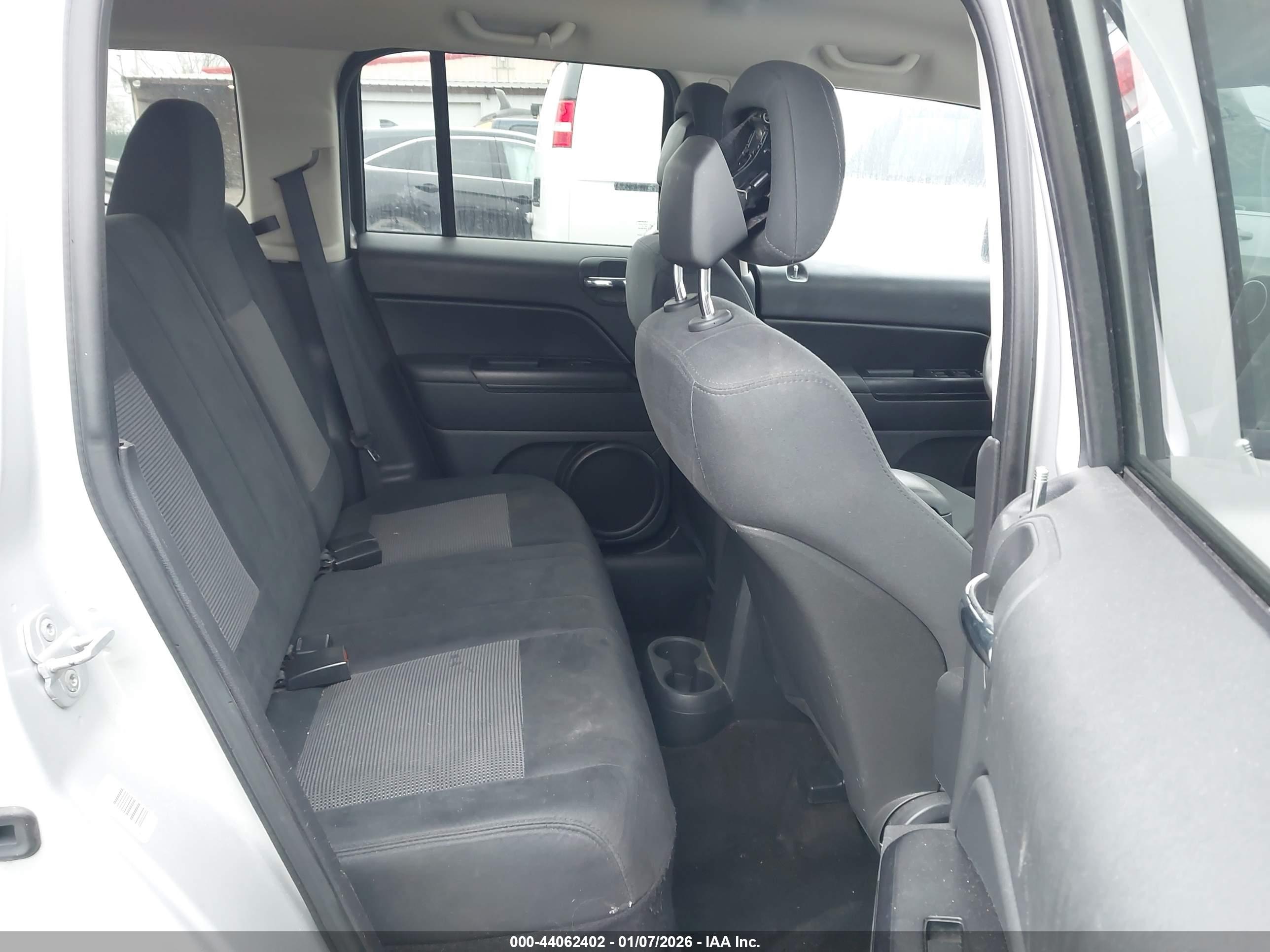 JEEP PATRIOT image 8