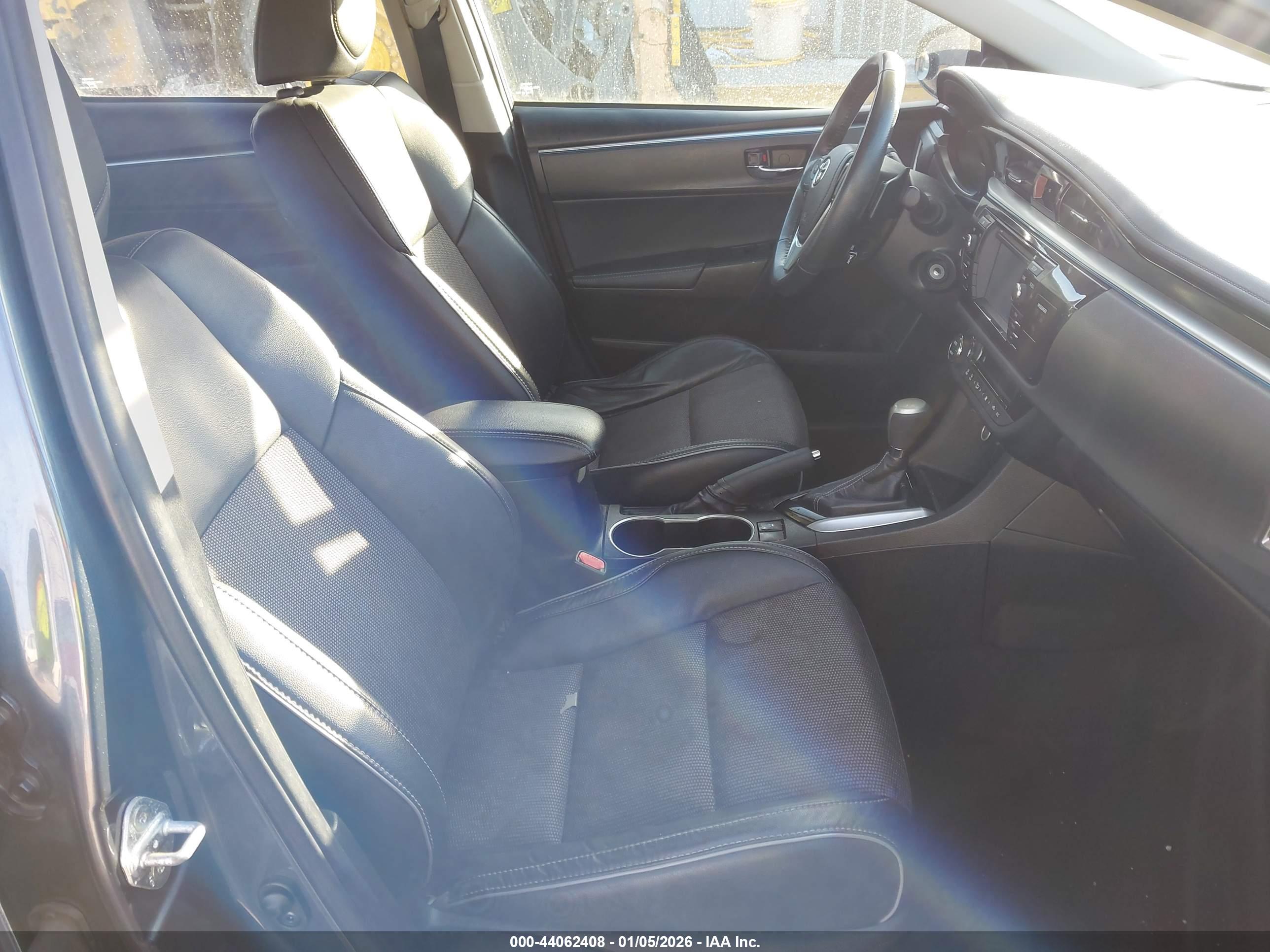 TOYOTA COROLLA image 5