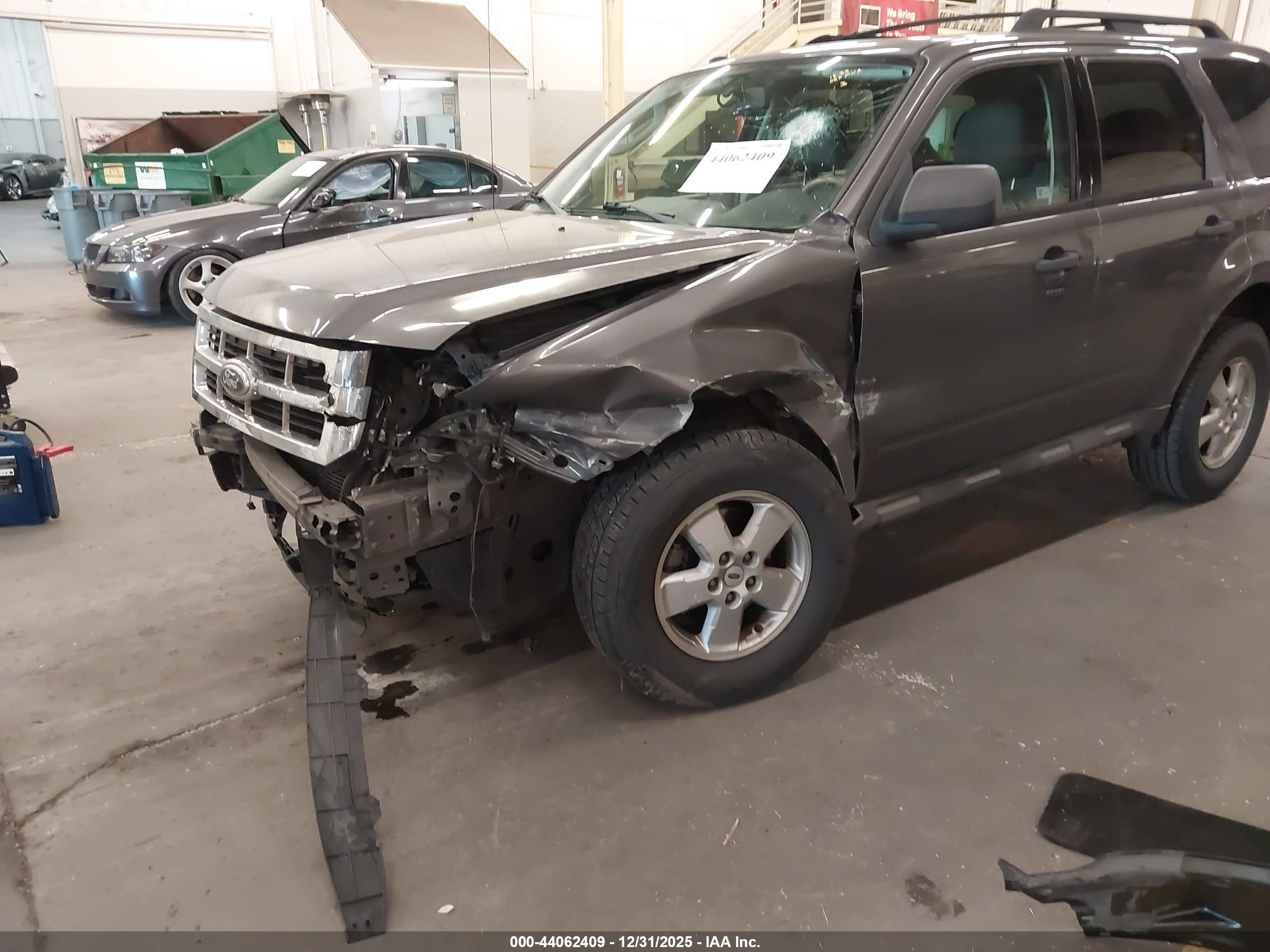 FORD ESCAPE image 6