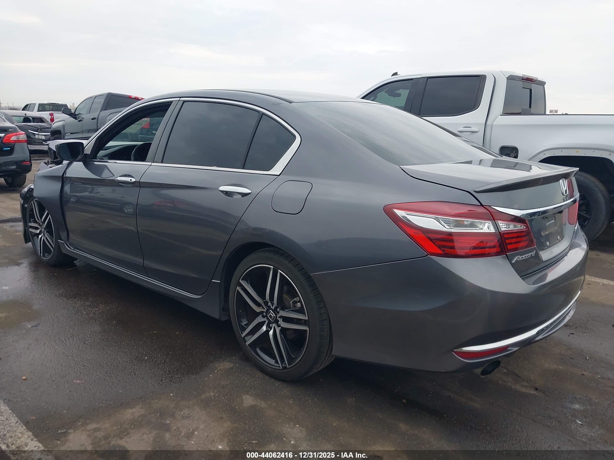 HONDA ACCORD image 3