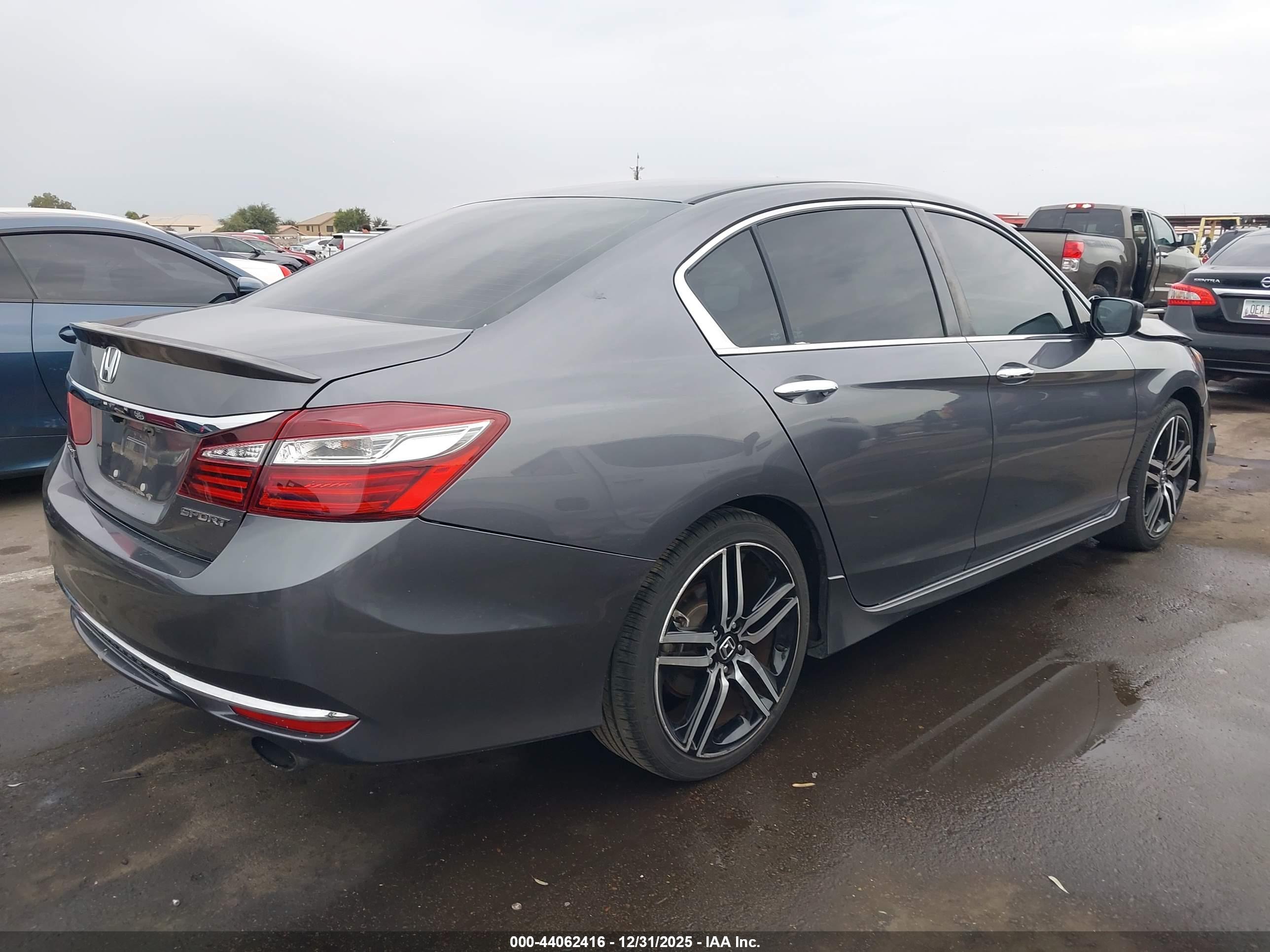 HONDA ACCORD image 4