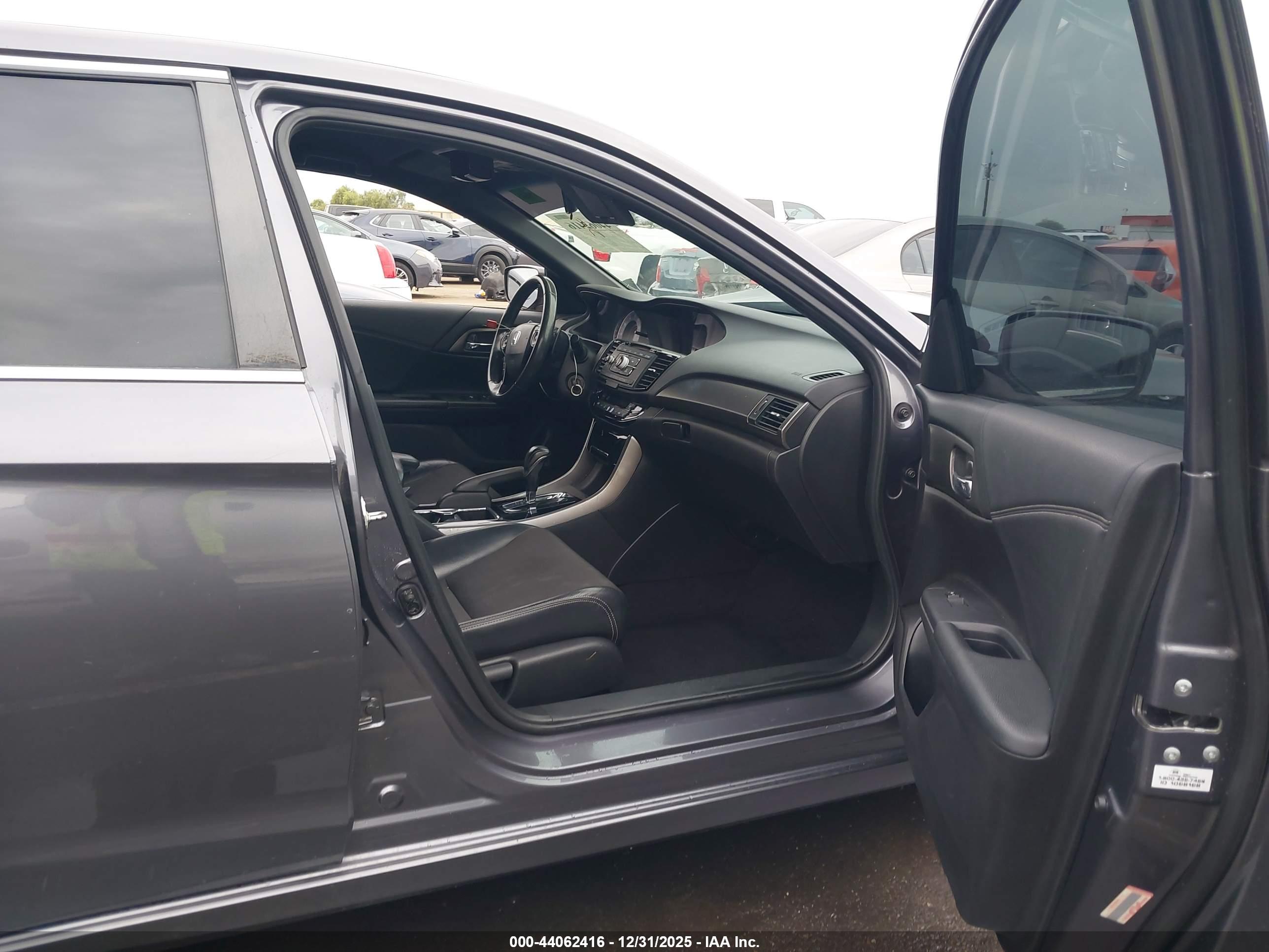 HONDA ACCORD image 5