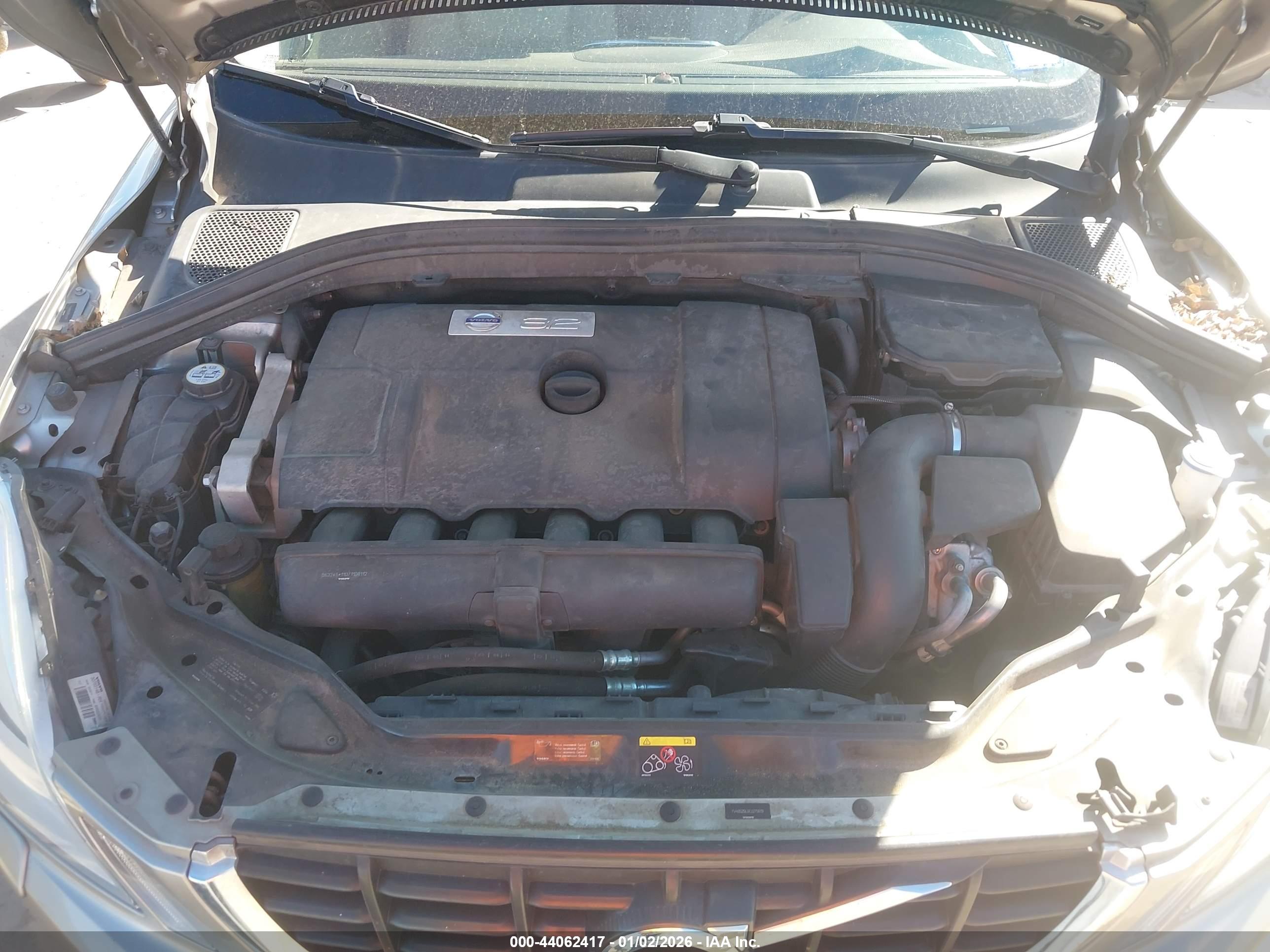 VOLVO XC60 image 10