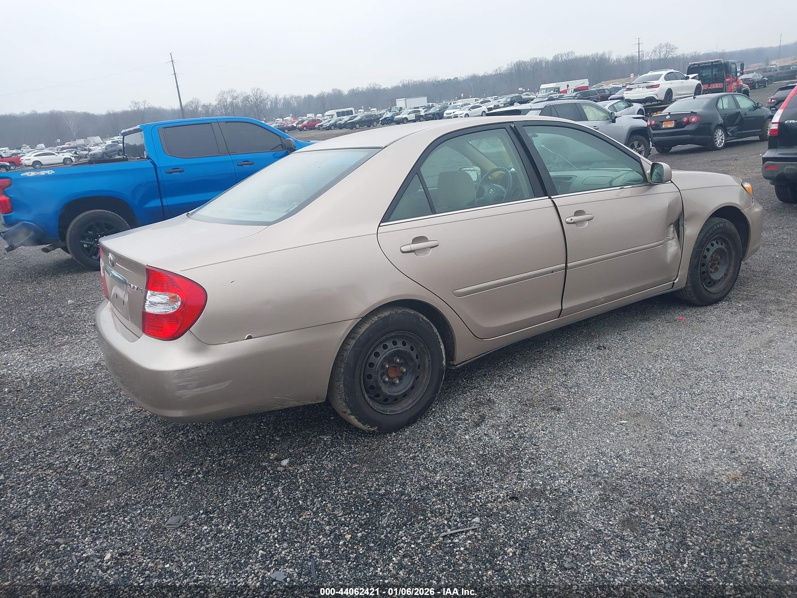 TOYOTA CAMRY image 4