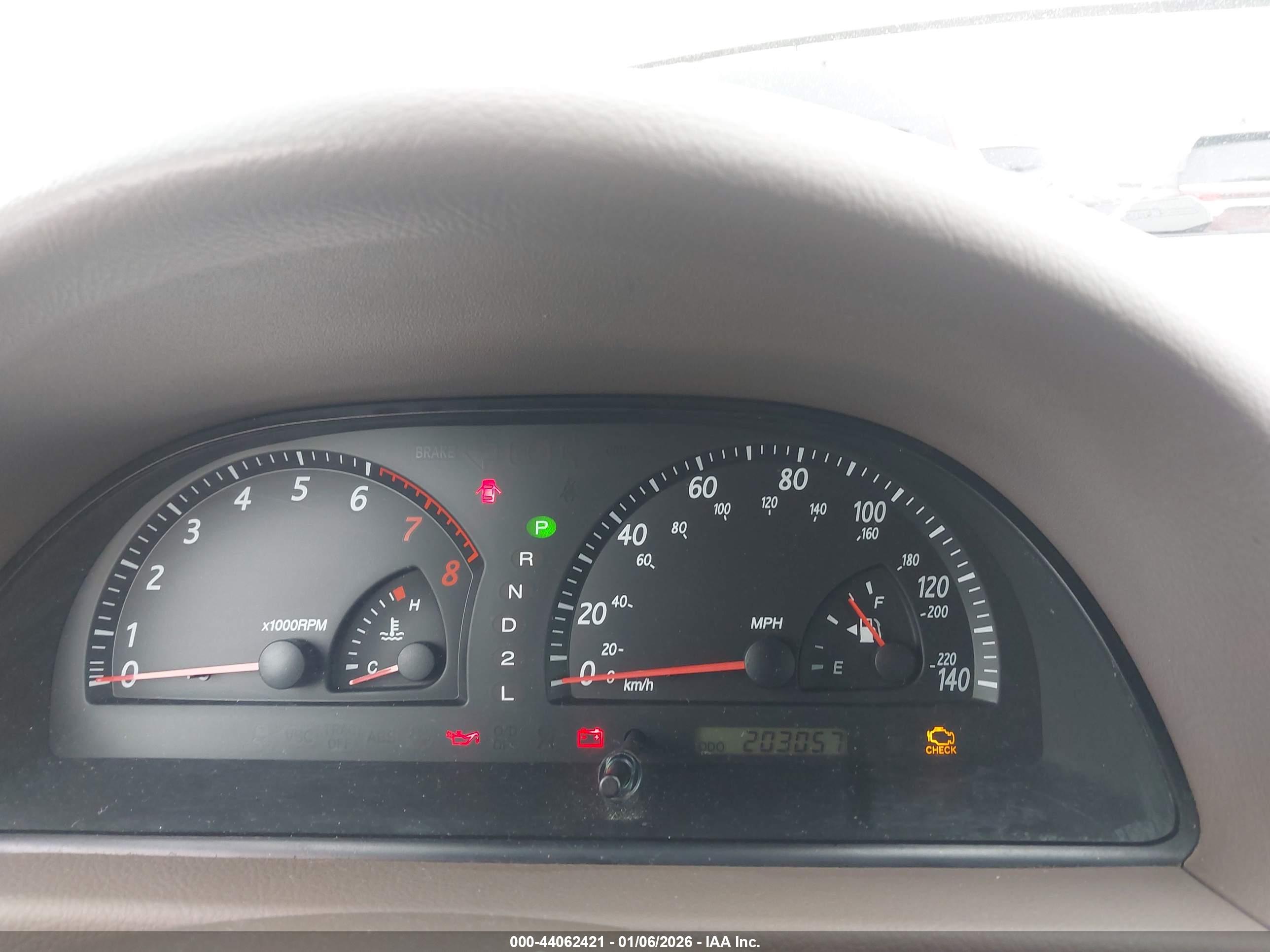 TOYOTA CAMRY image 7