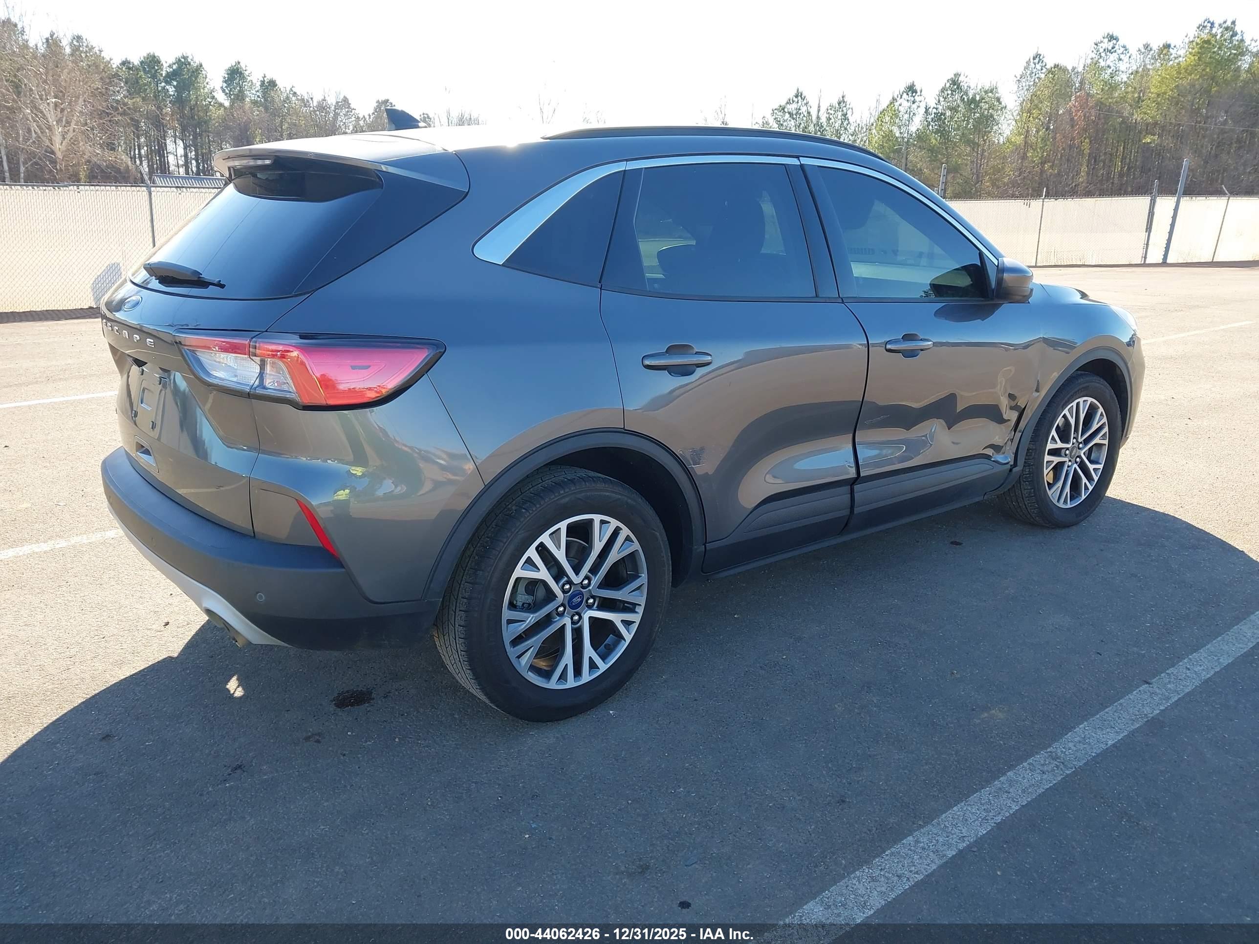 FORD ESCAPE image 4