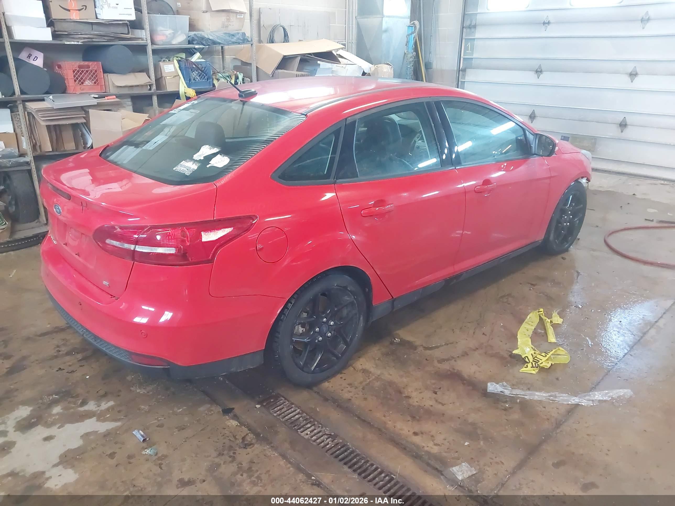 FORD FOCUS image 4