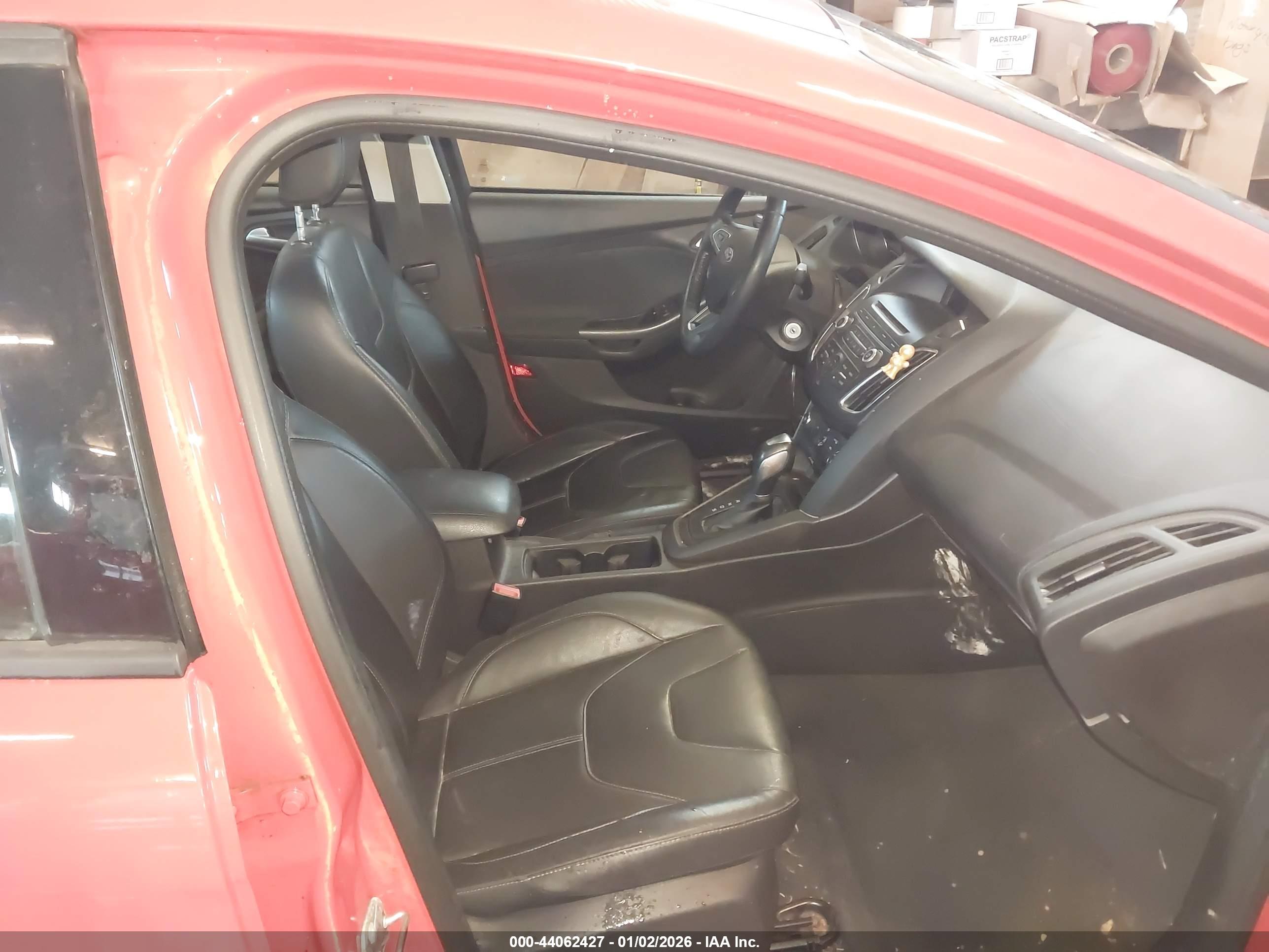FORD FOCUS image 5