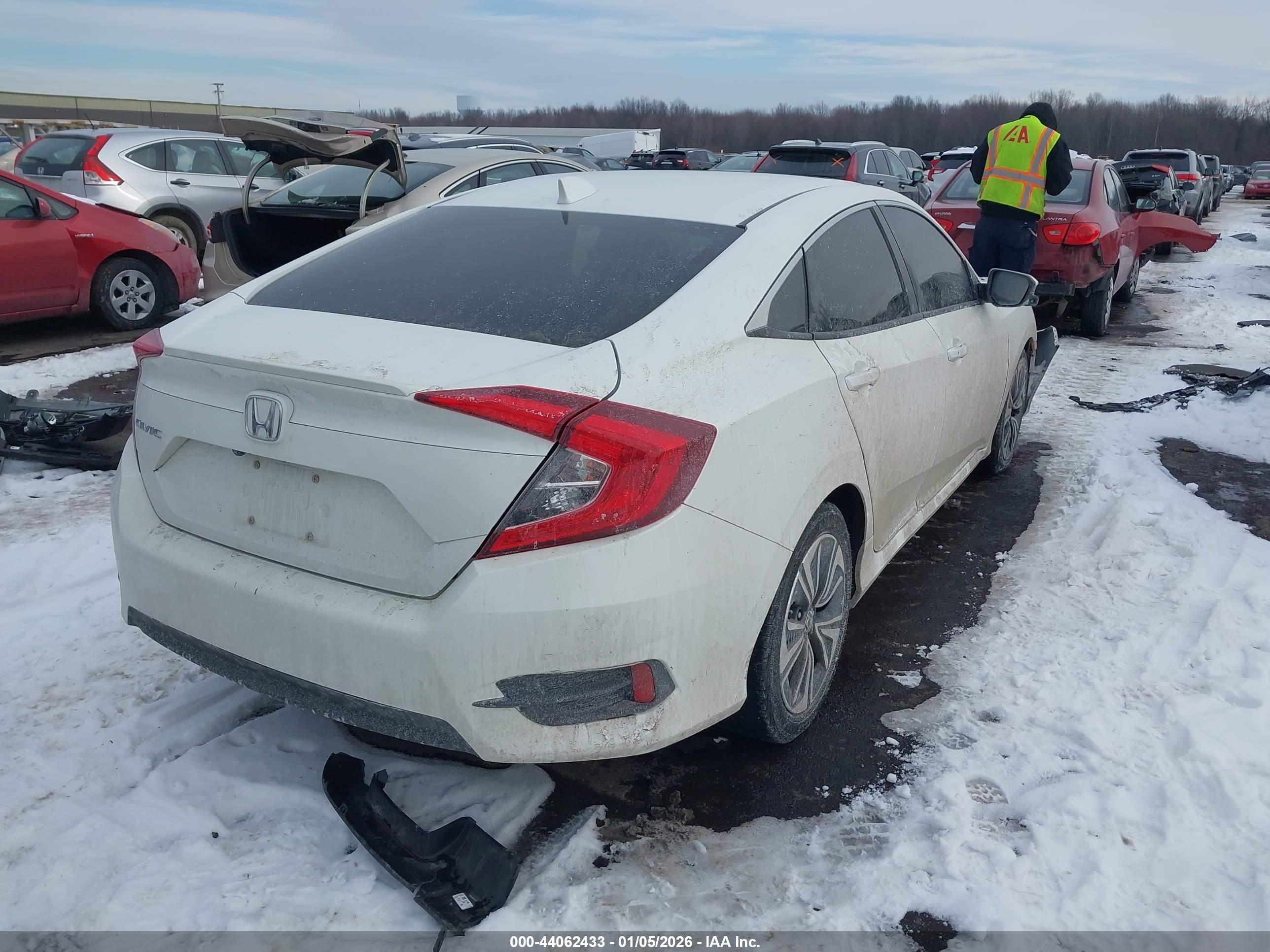 HONDA CIVIC image 4