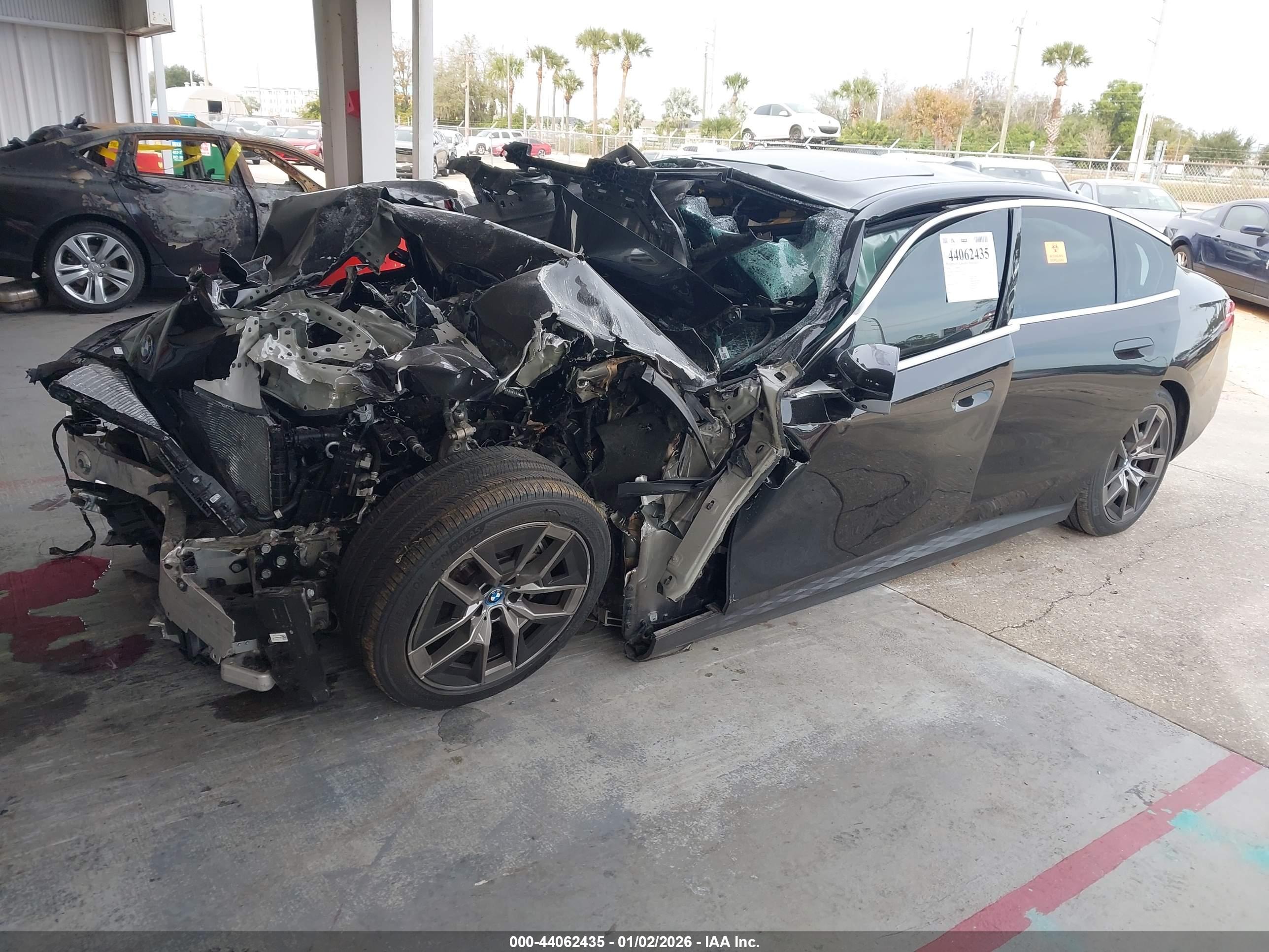 BMW I5 image 2